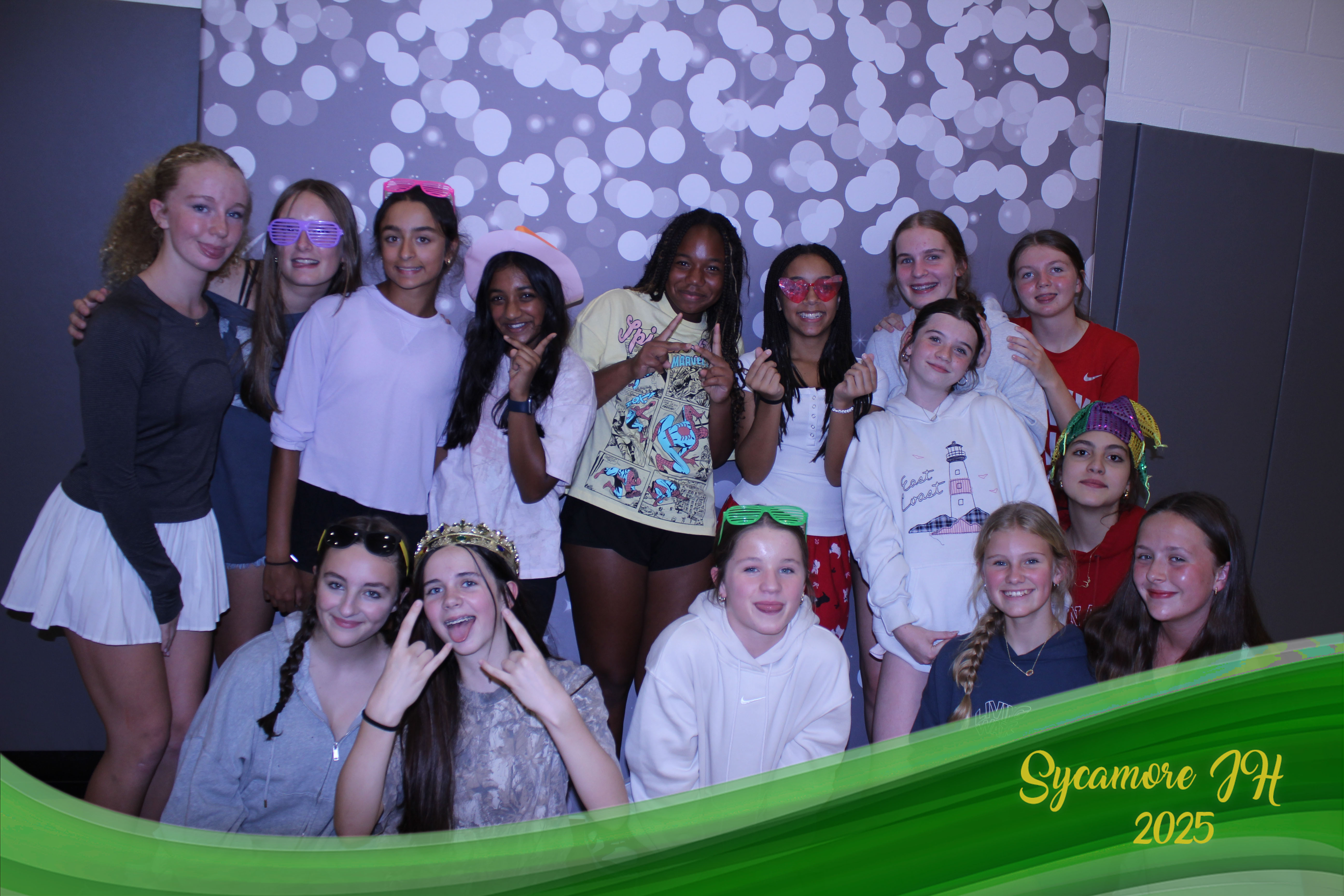 SJHS Fundraiser | View more photos from the event at gallery.photoboothcincy.com/u/PhotoBoothCincy/SJHS-Fundraiser