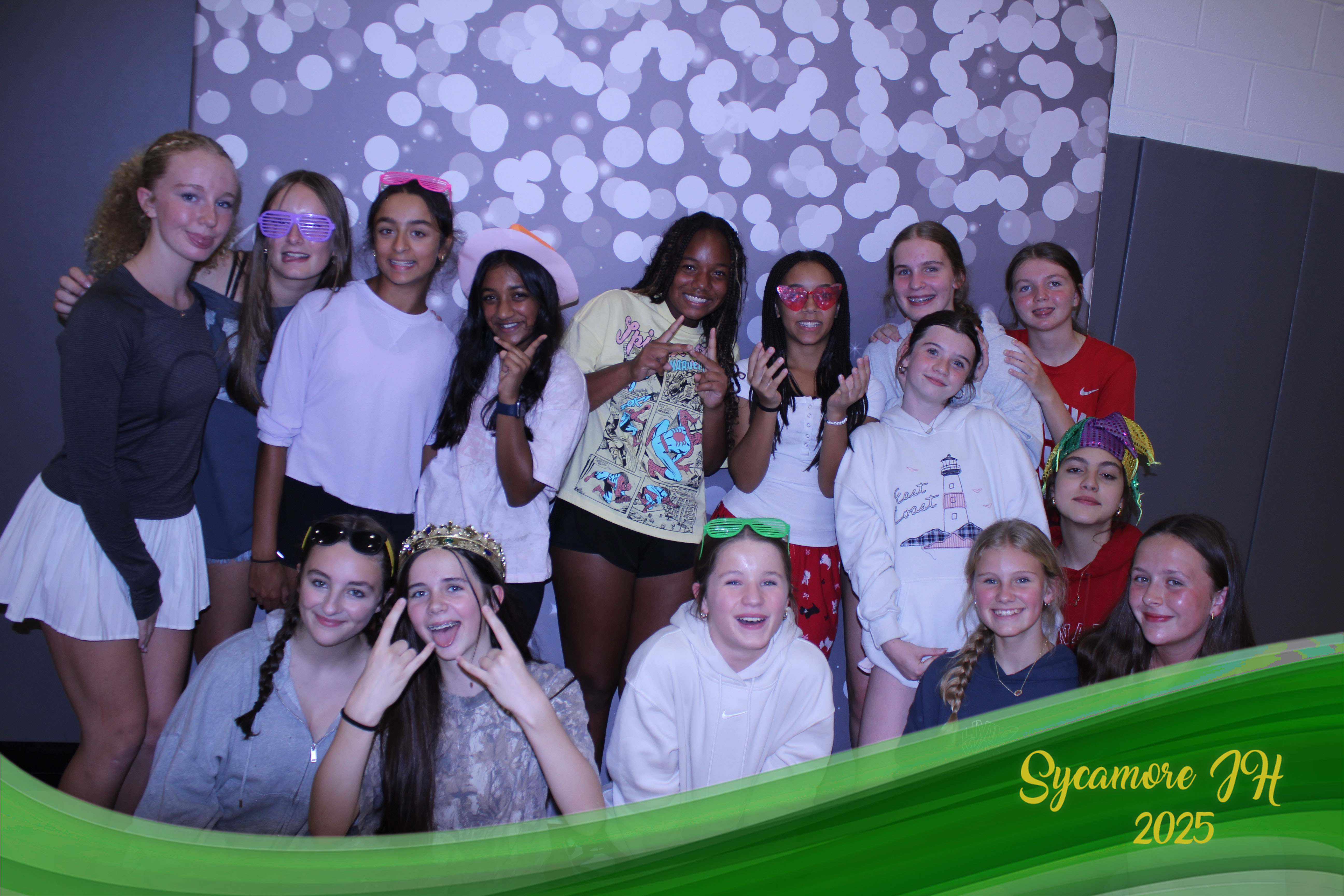 SJHS Fundraiser | View more photos from the event at gallery.photoboothcincy.com/u/PhotoBoothCincy/SJHS-Fundraiser
