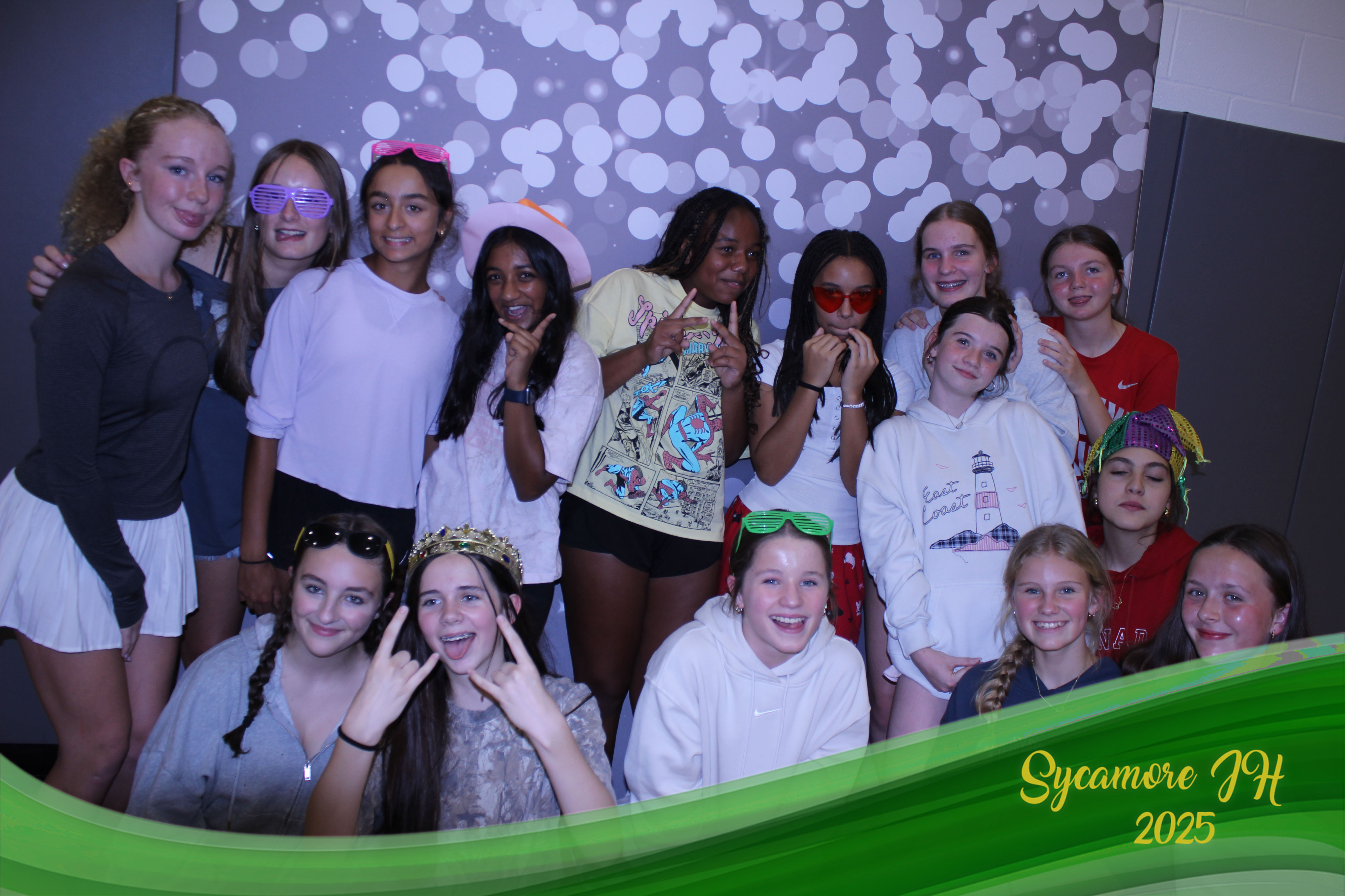 SJHS Fundraiser | View more photos from the event at gallery.photoboothcincy.com/u/PhotoBoothCincy/SJHS-Fundraiser