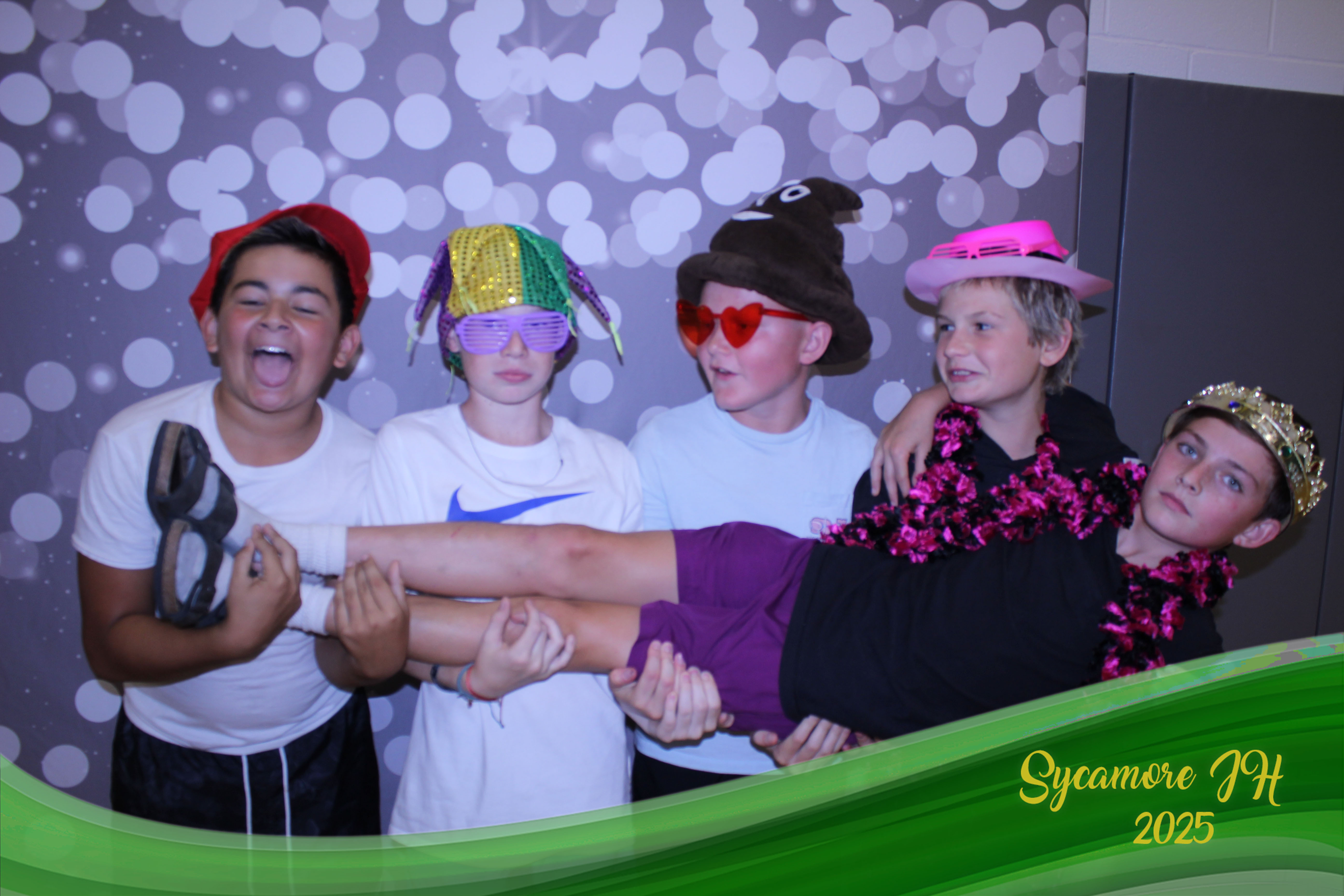 SJHS Fundraiser | View more photos from the event at gallery.photoboothcincy.com/u/PhotoBoothCincy/SJHS-Fundraiser