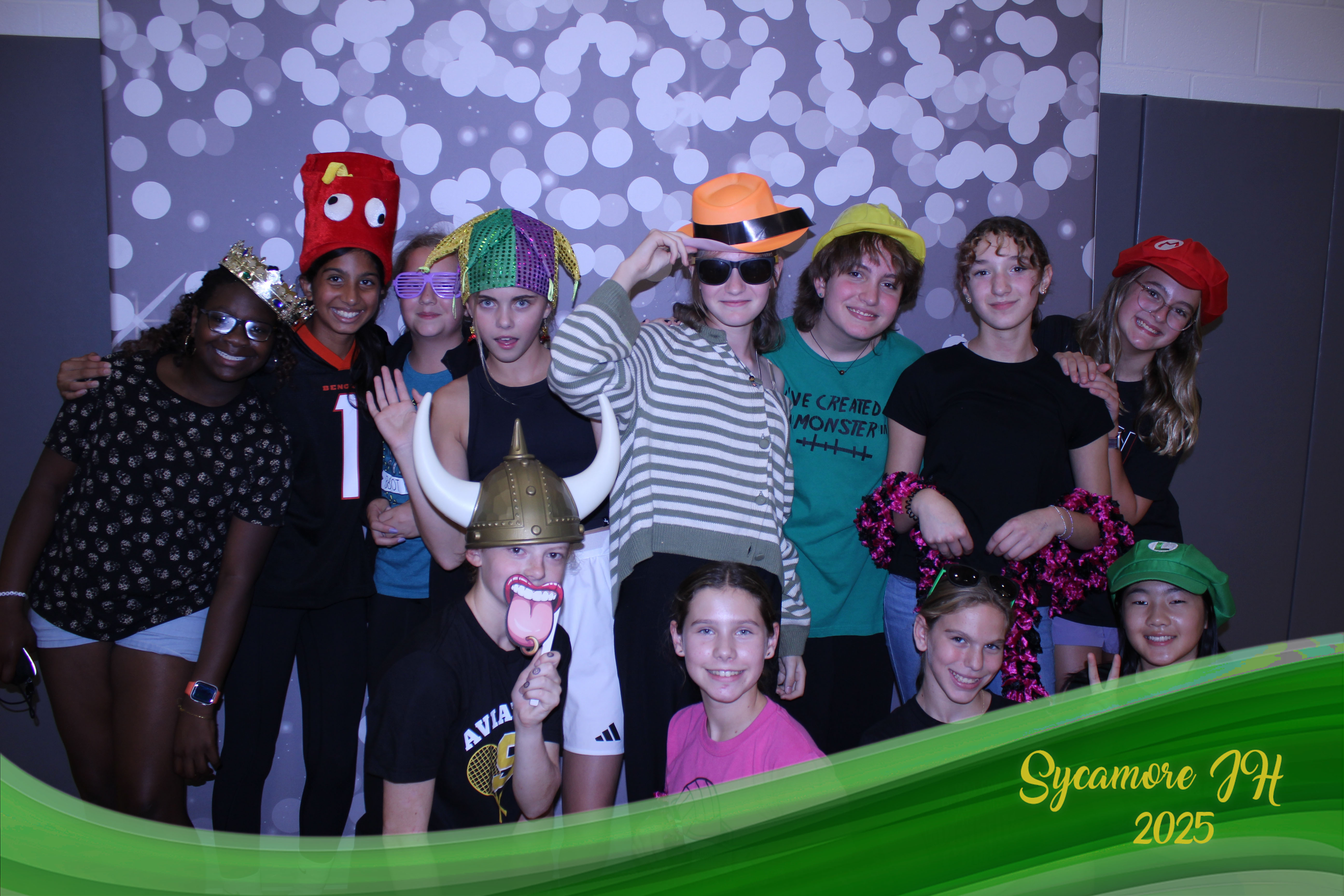 SJHS Fundraiser | View more photos from the event at gallery.photoboothcincy.com/u/PhotoBoothCincy/SJHS-Fundraiser