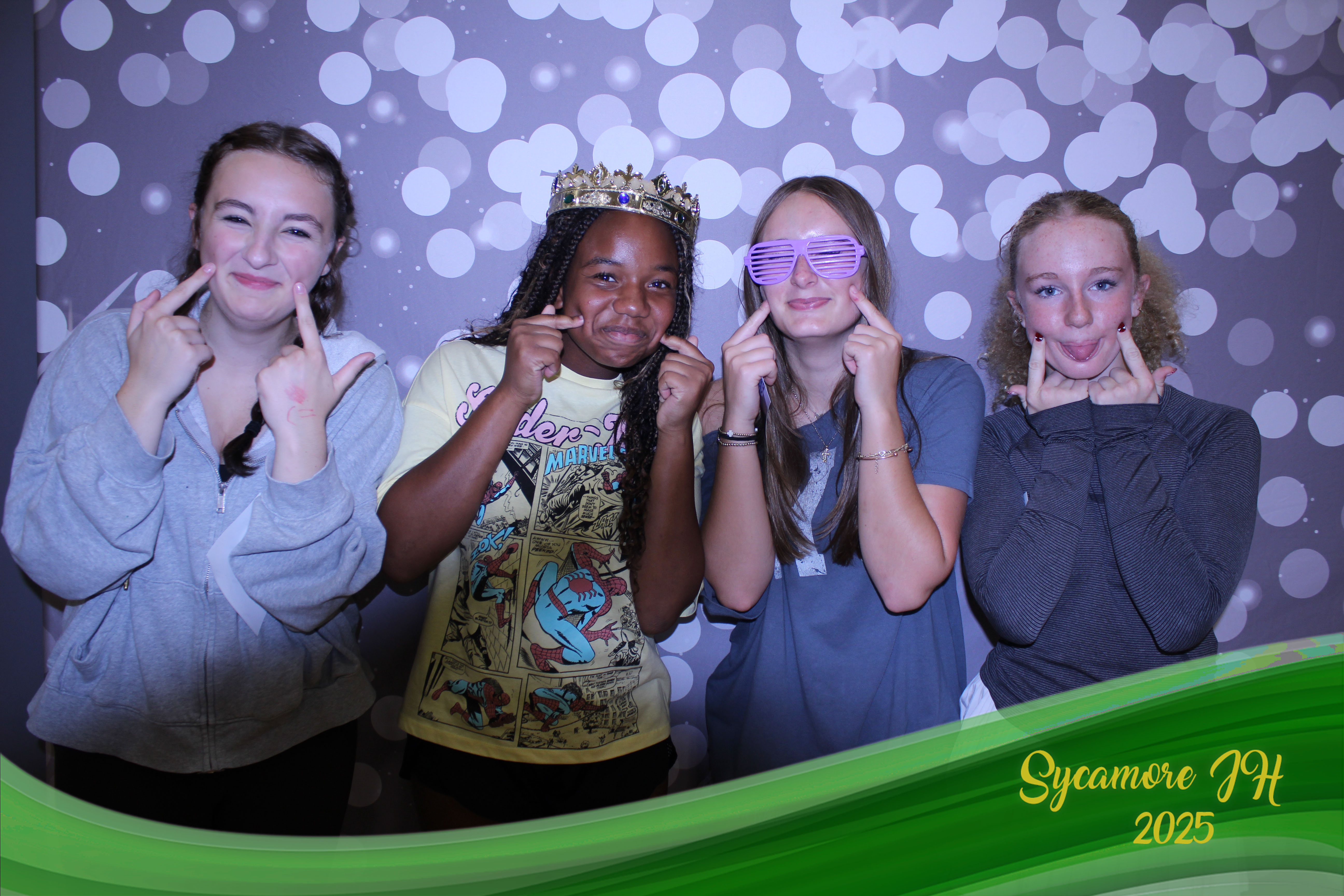 SJHS Fundraiser | View more photos from the event at gallery.photoboothcincy.com/u/PhotoBoothCincy/SJHS-Fundraiser