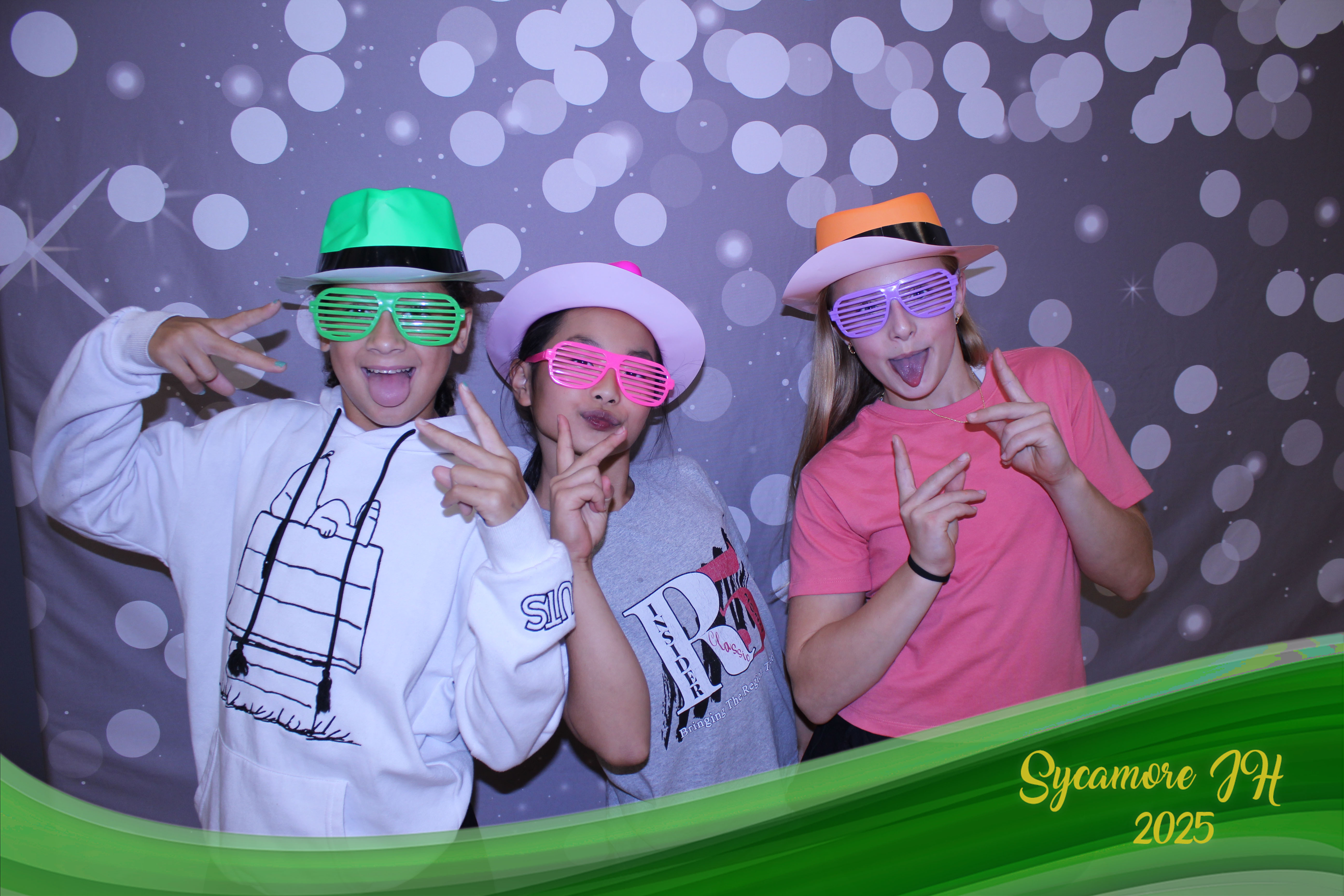 SJHS Fundraiser | View more photos from the event at gallery.photoboothcincy.com/u/PhotoBoothCincy/SJHS-Fundraiser