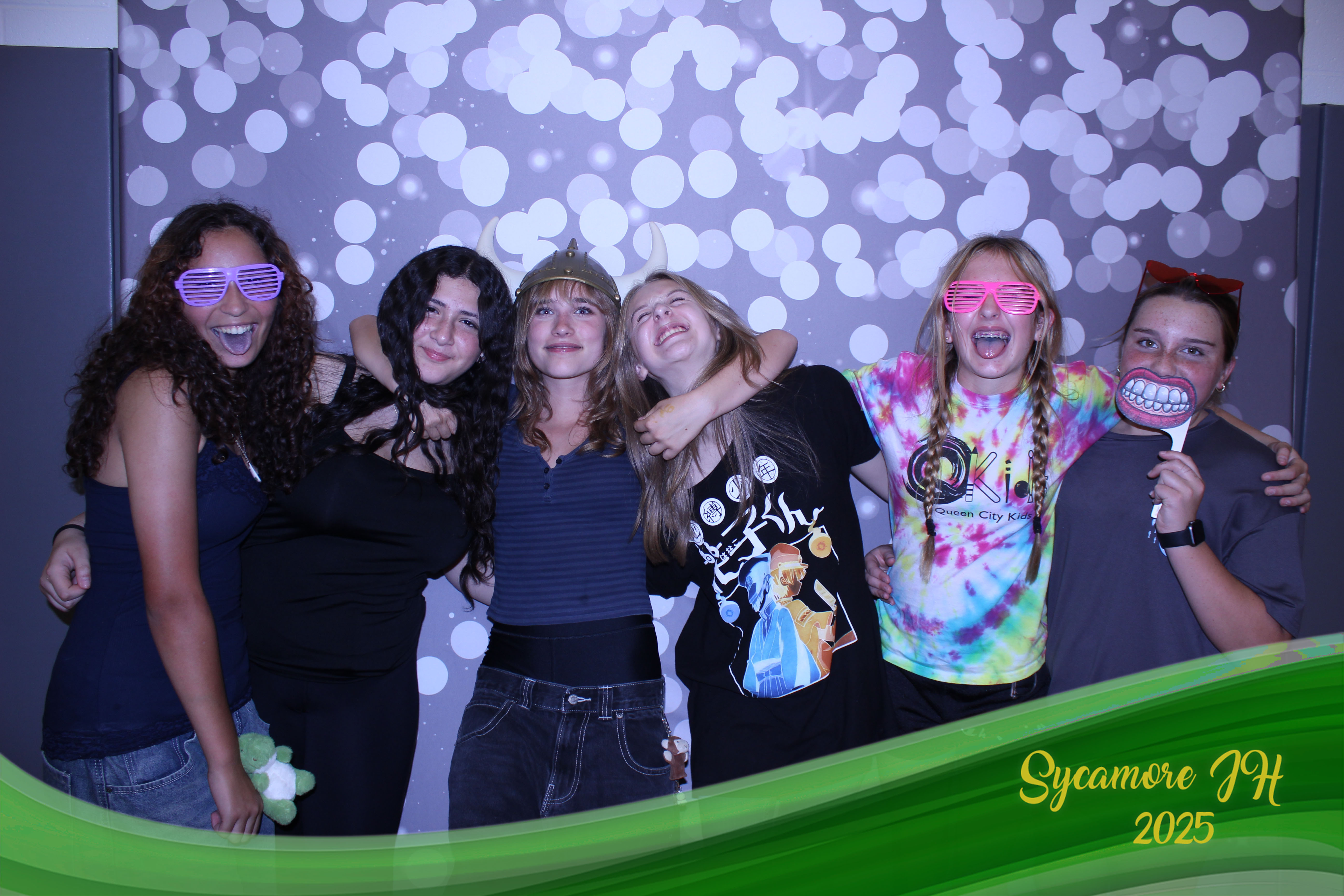 SJHS Fundraiser | View more photos from the event at gallery.photoboothcincy.com/u/PhotoBoothCincy/SJHS-Fundraiser