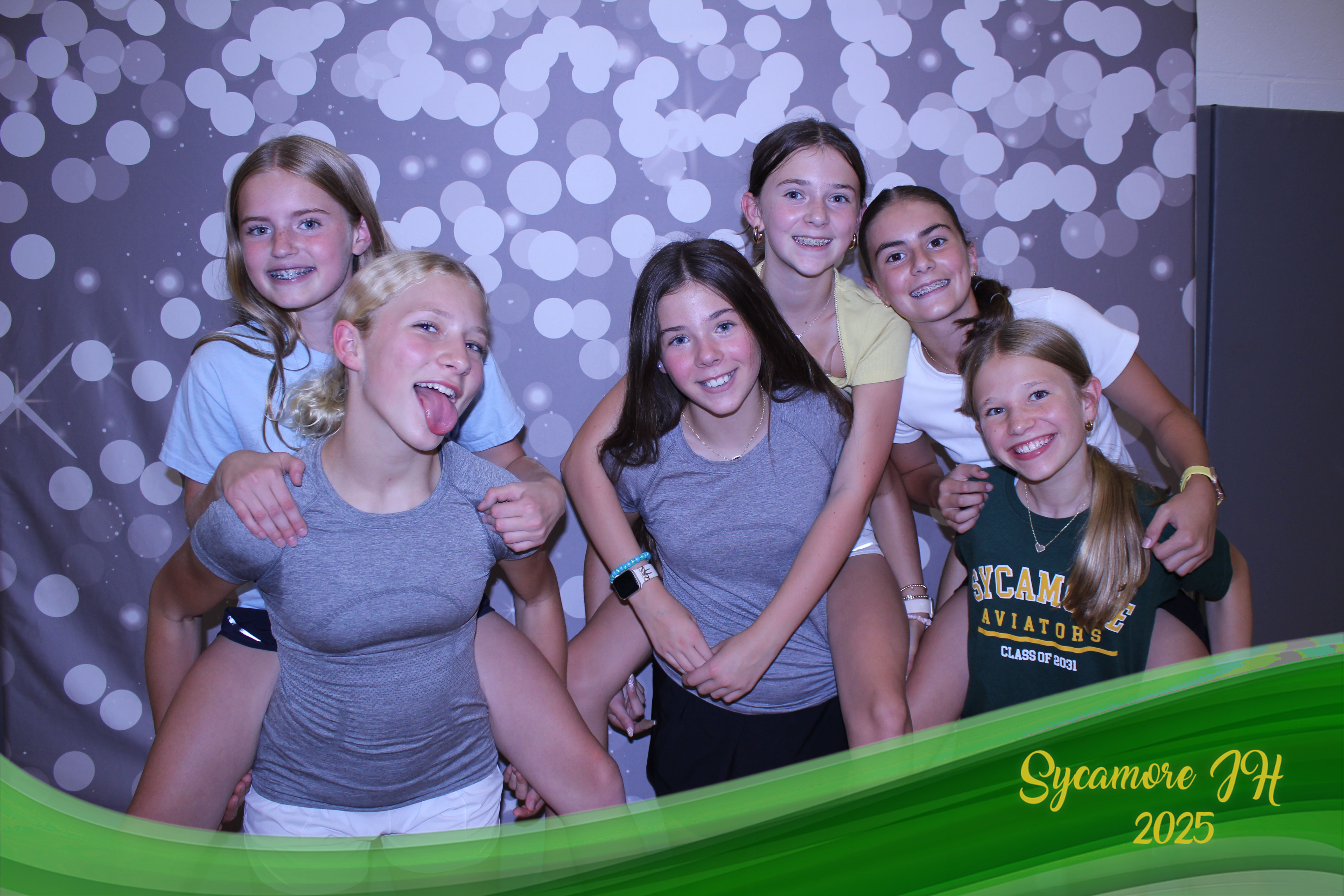 SJHS Fundraiser | View more photos from the event at gallery.photoboothcincy.com/u/PhotoBoothCincy/SJHS-Fundraiser