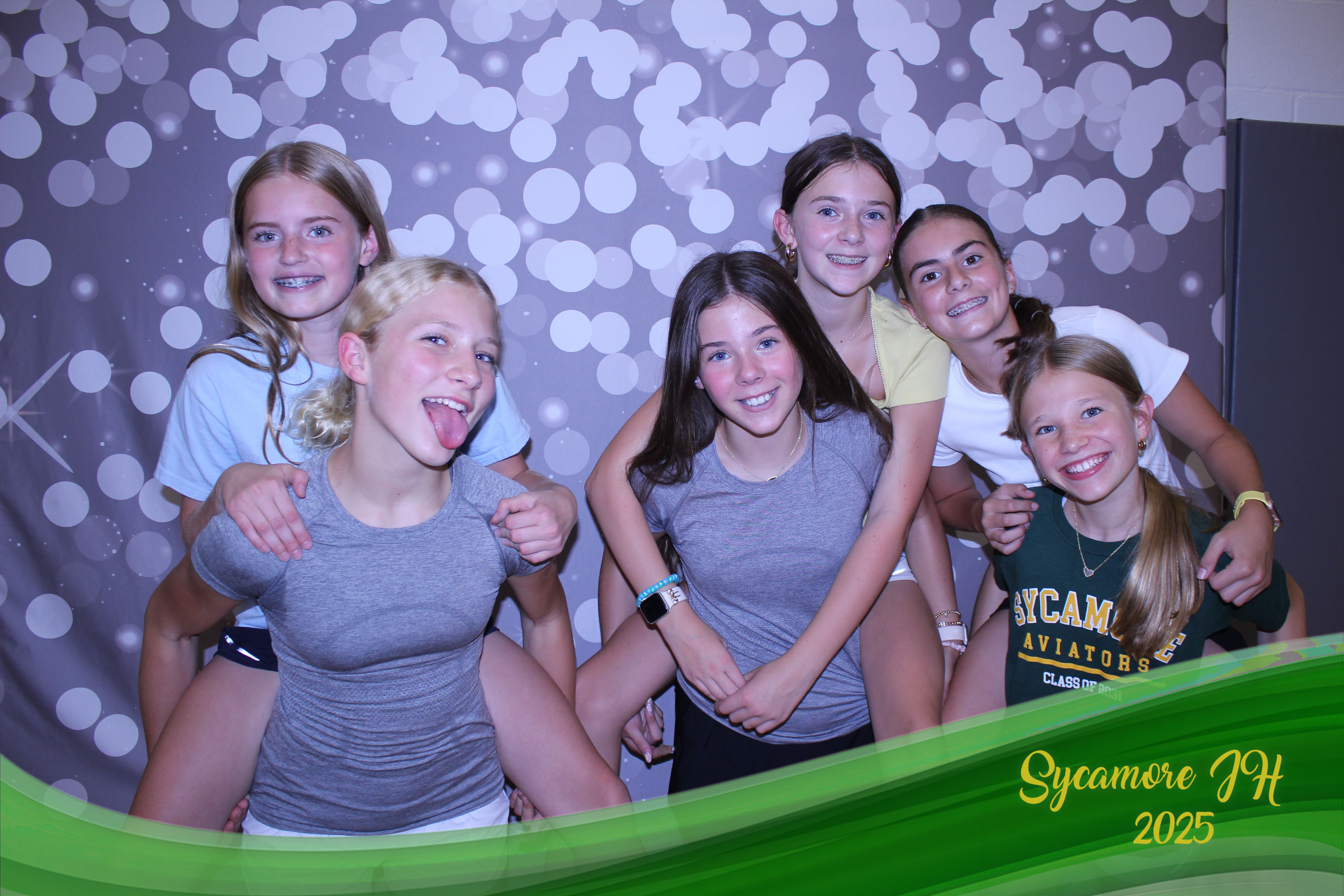 SJHS Fundraiser | View more photos from the event at gallery.photoboothcincy.com/u/PhotoBoothCincy/SJHS-Fundraiser