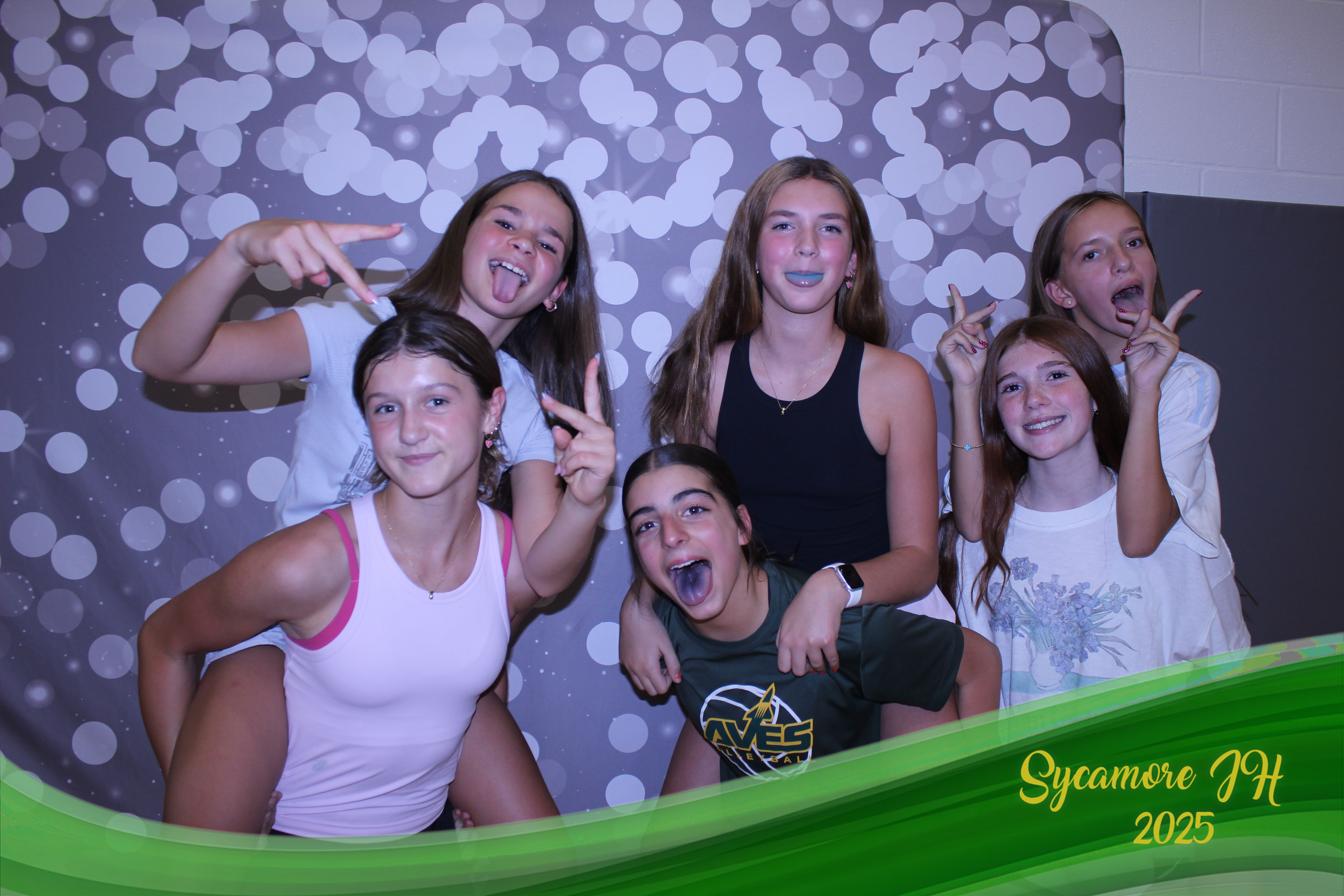 SJHS Fundraiser | View more photos from the event at gallery.photoboothcincy.com/u/PhotoBoothCincy/SJHS-Fundraiser