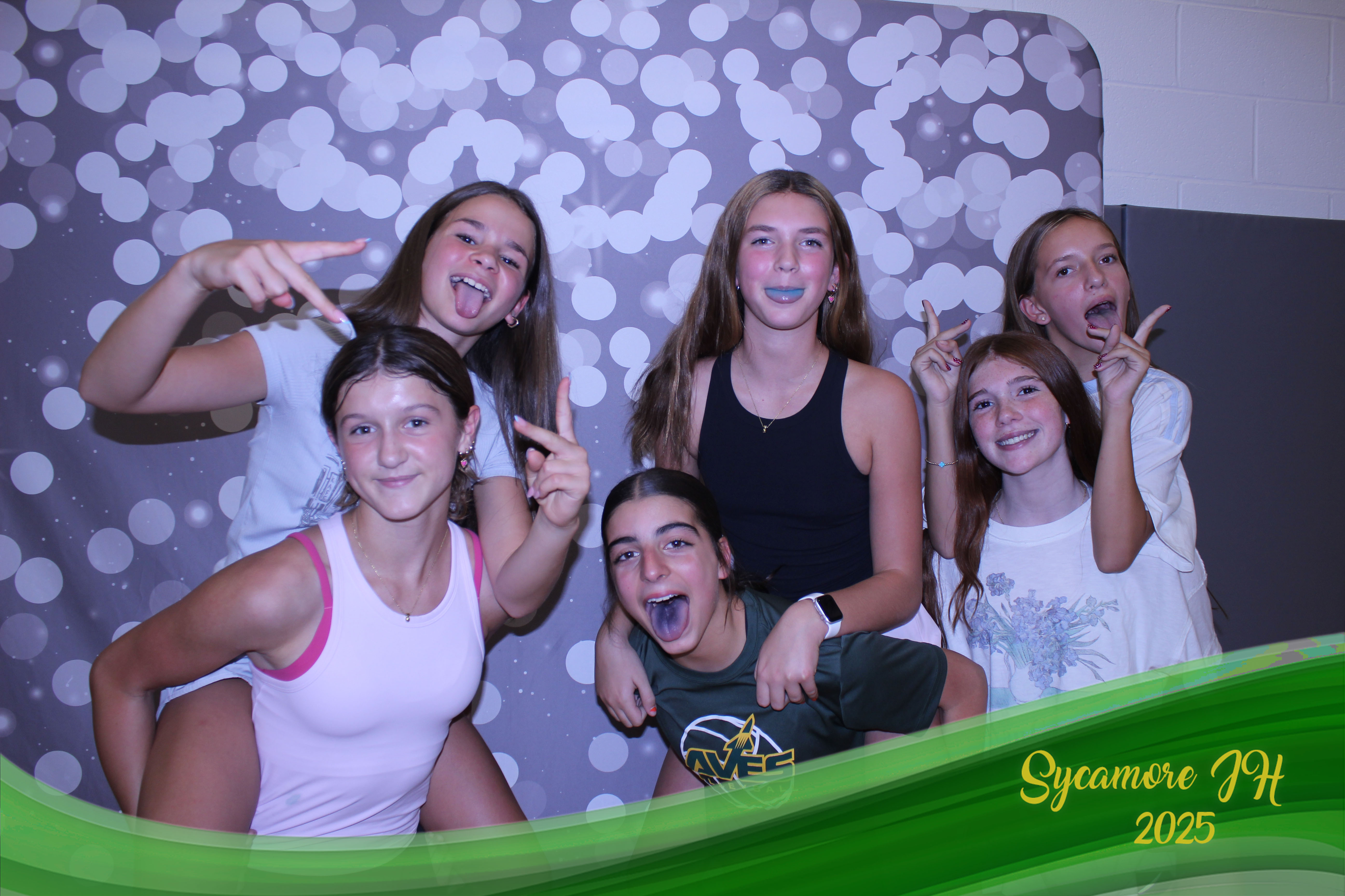 SJHS Fundraiser | View more photos from the event at gallery.photoboothcincy.com/u/PhotoBoothCincy/SJHS-Fundraiser