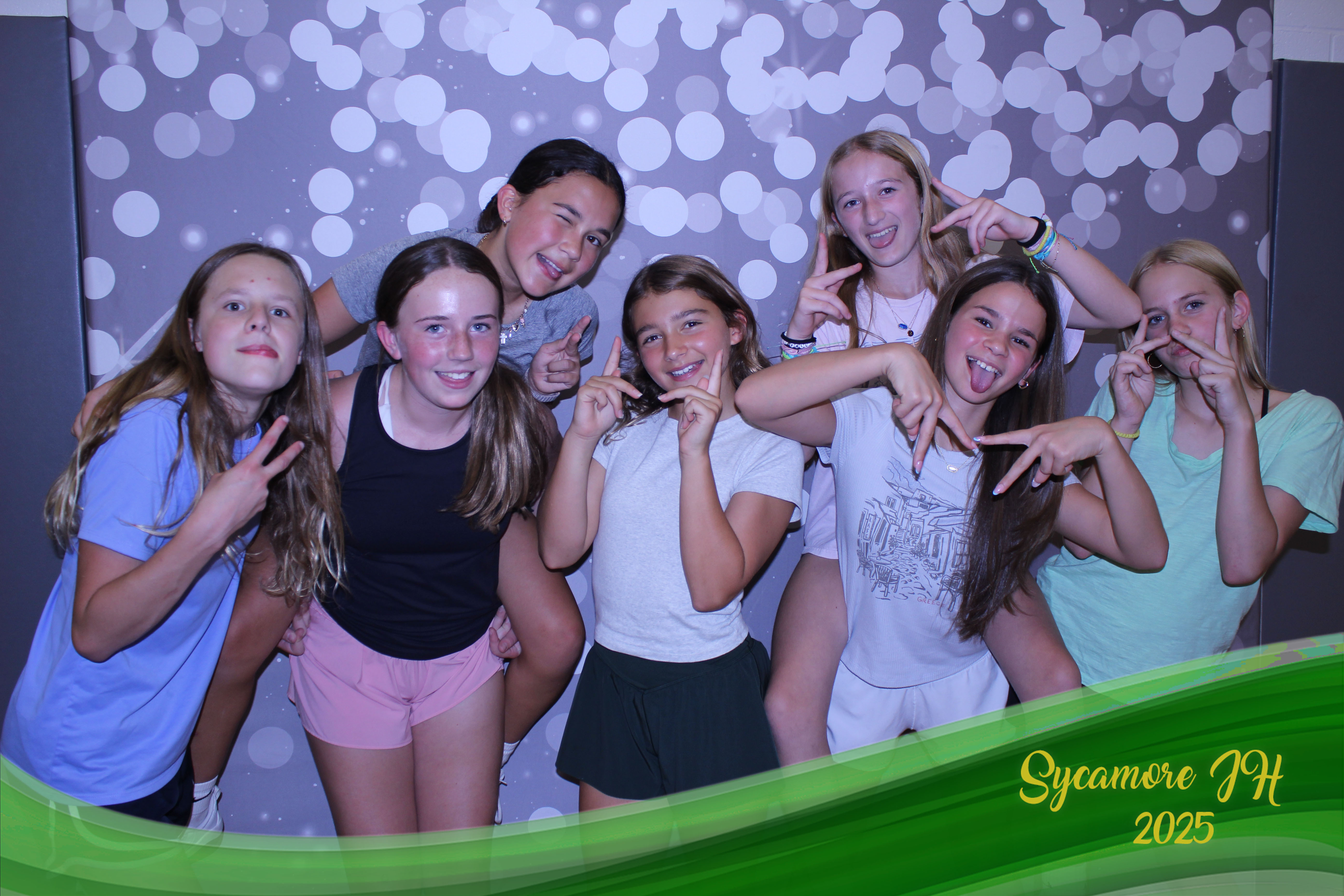 SJHS Fundraiser | View more photos from the event at gallery.photoboothcincy.com/u/PhotoBoothCincy/SJHS-Fundraiser