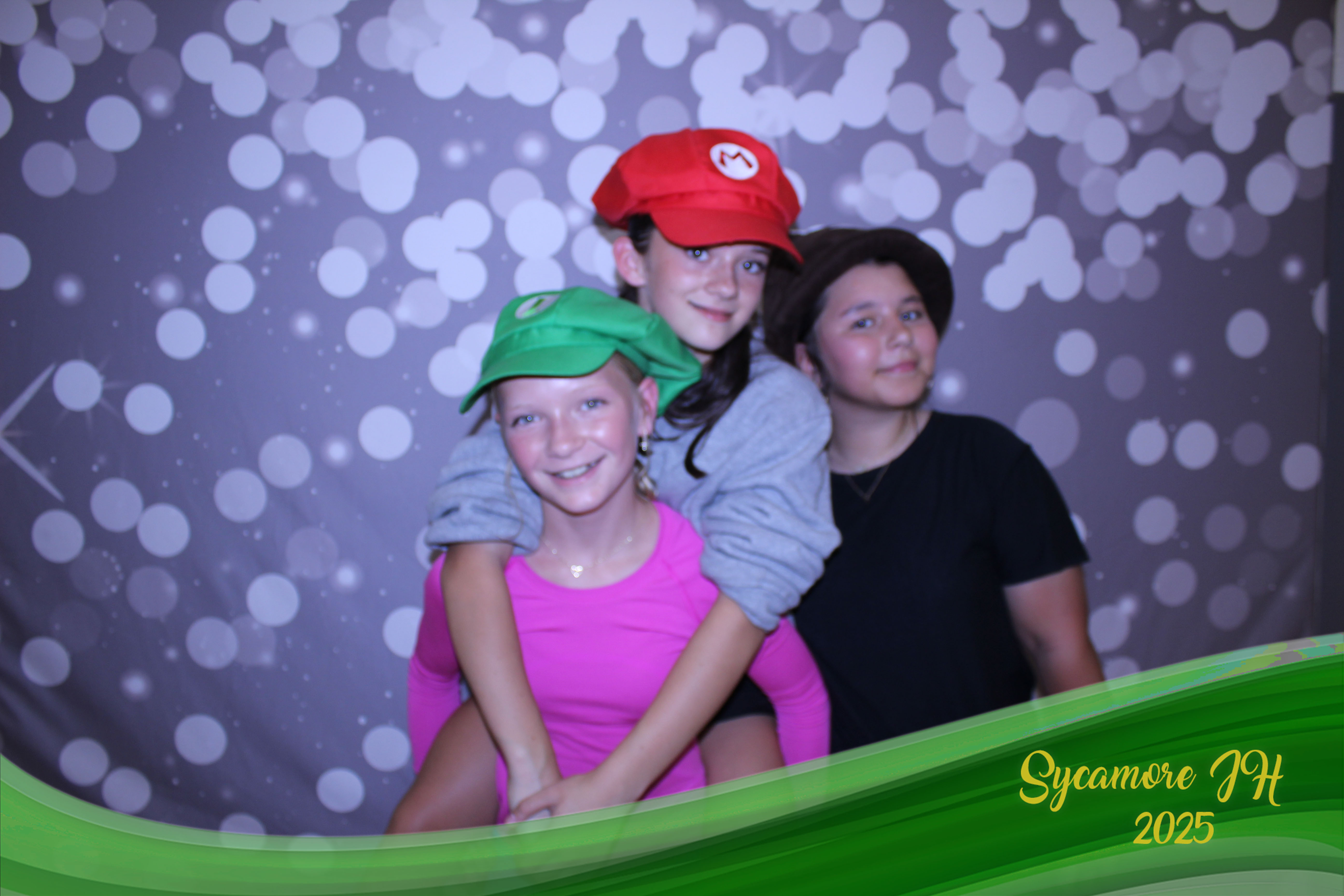 SJHS Fundraiser | View more photos from the event at gallery.photoboothcincy.com/u/PhotoBoothCincy/SJHS-Fundraiser