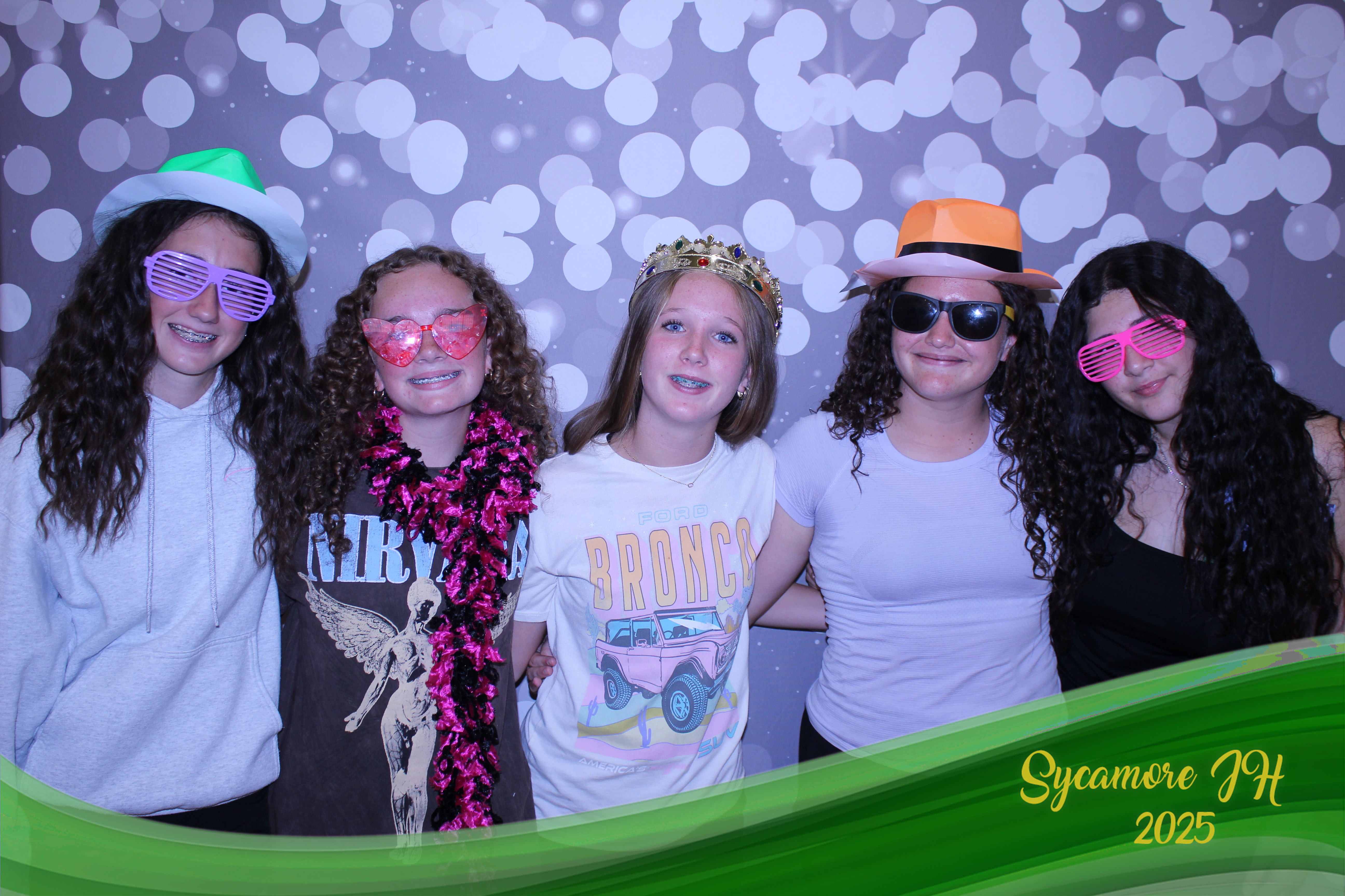 SJHS Fundraiser | View more photos from the event at gallery.photoboothcincy.com/u/PhotoBoothCincy/SJHS-Fundraiser