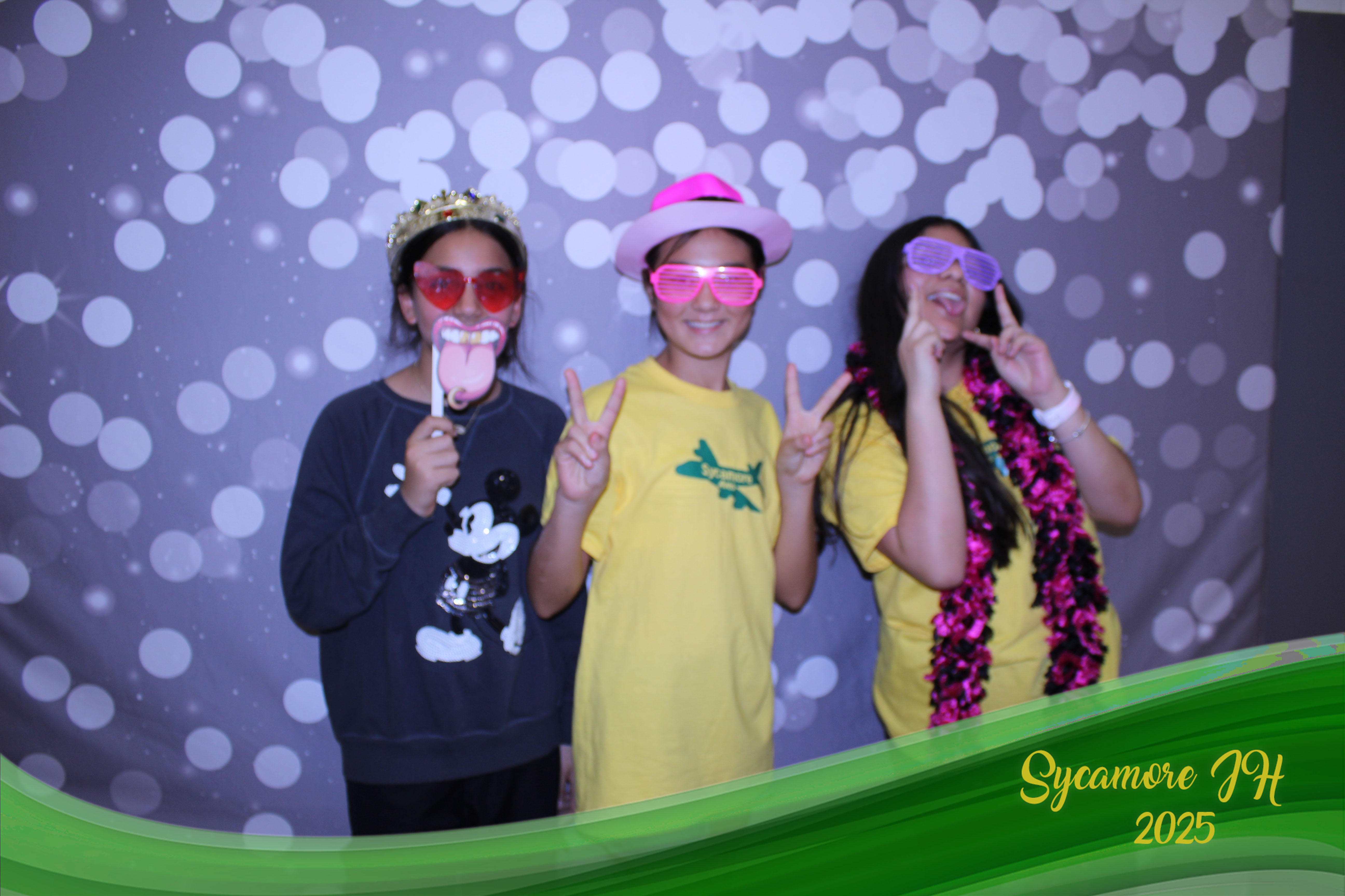 SJHS Fundraiser | View more photos from the event at gallery.photoboothcincy.com/u/PhotoBoothCincy/SJHS-Fundraiser