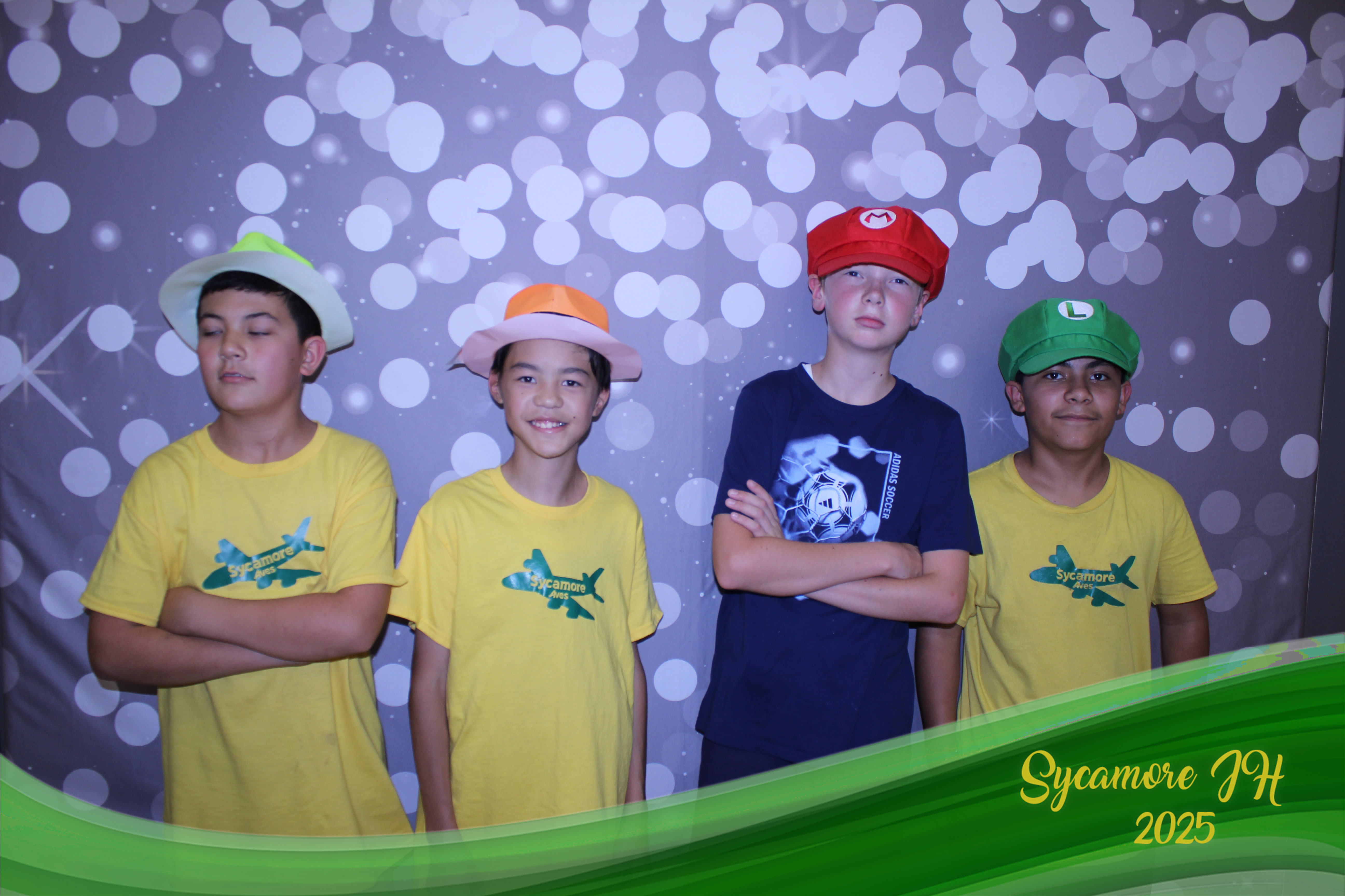 SJHS Fundraiser | View more photos from the event at gallery.photoboothcincy.com/u/PhotoBoothCincy/SJHS-Fundraiser