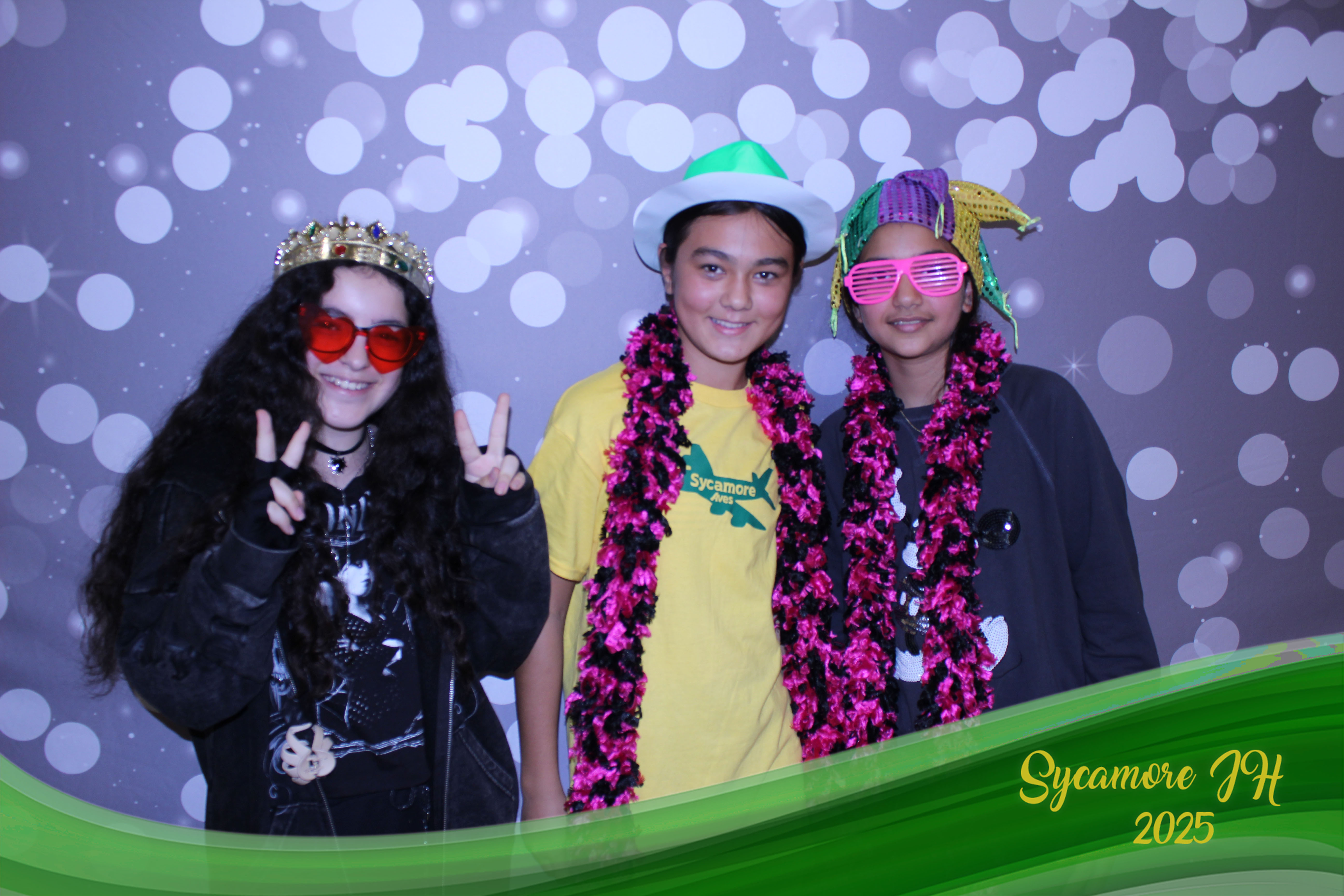 SJHS Fundraiser | View more photos from the event at gallery.photoboothcincy.com/u/PhotoBoothCincy/SJHS-Fundraiser