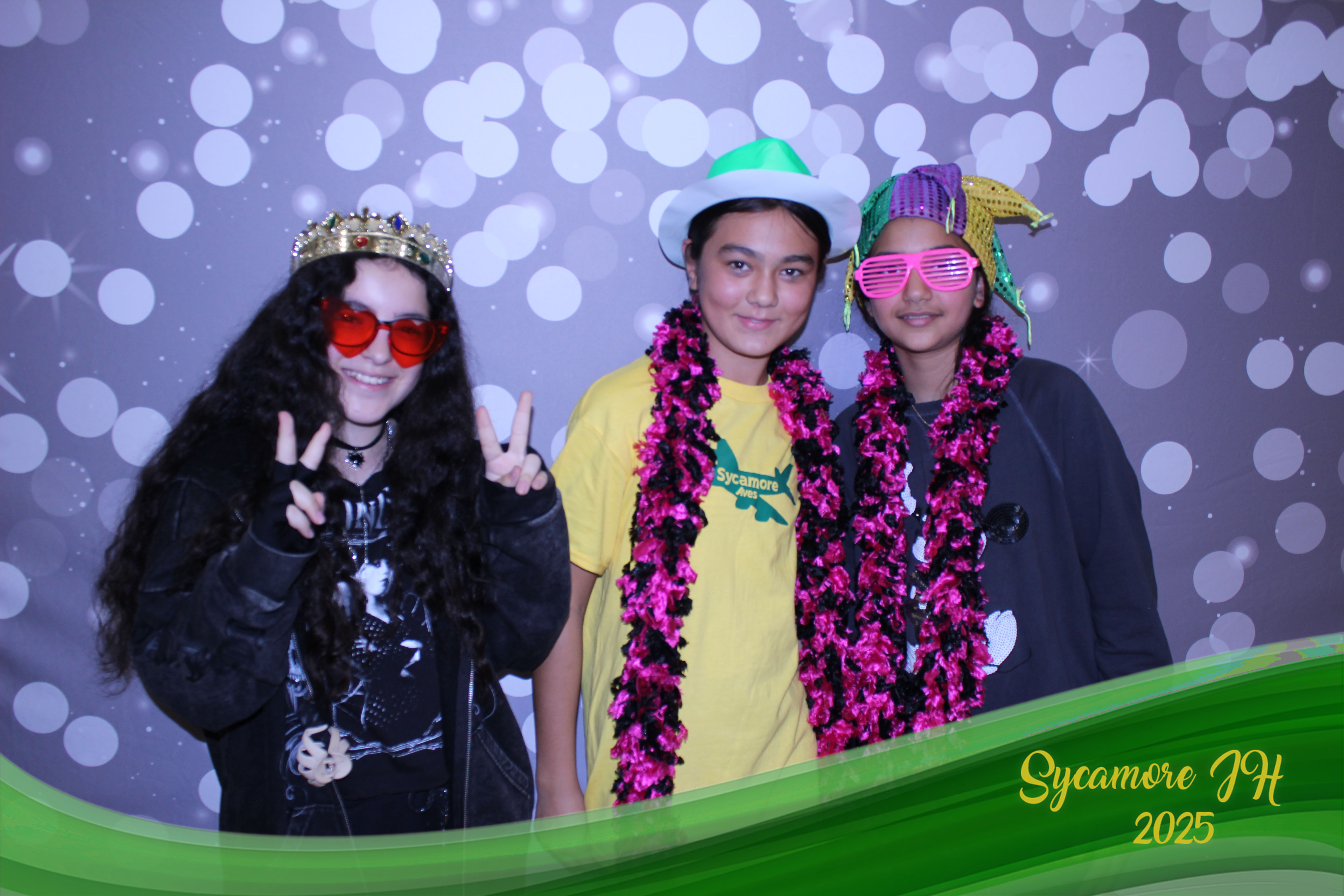 SJHS Fundraiser | View more photos from the event at gallery.photoboothcincy.com/u/PhotoBoothCincy/SJHS-Fundraiser