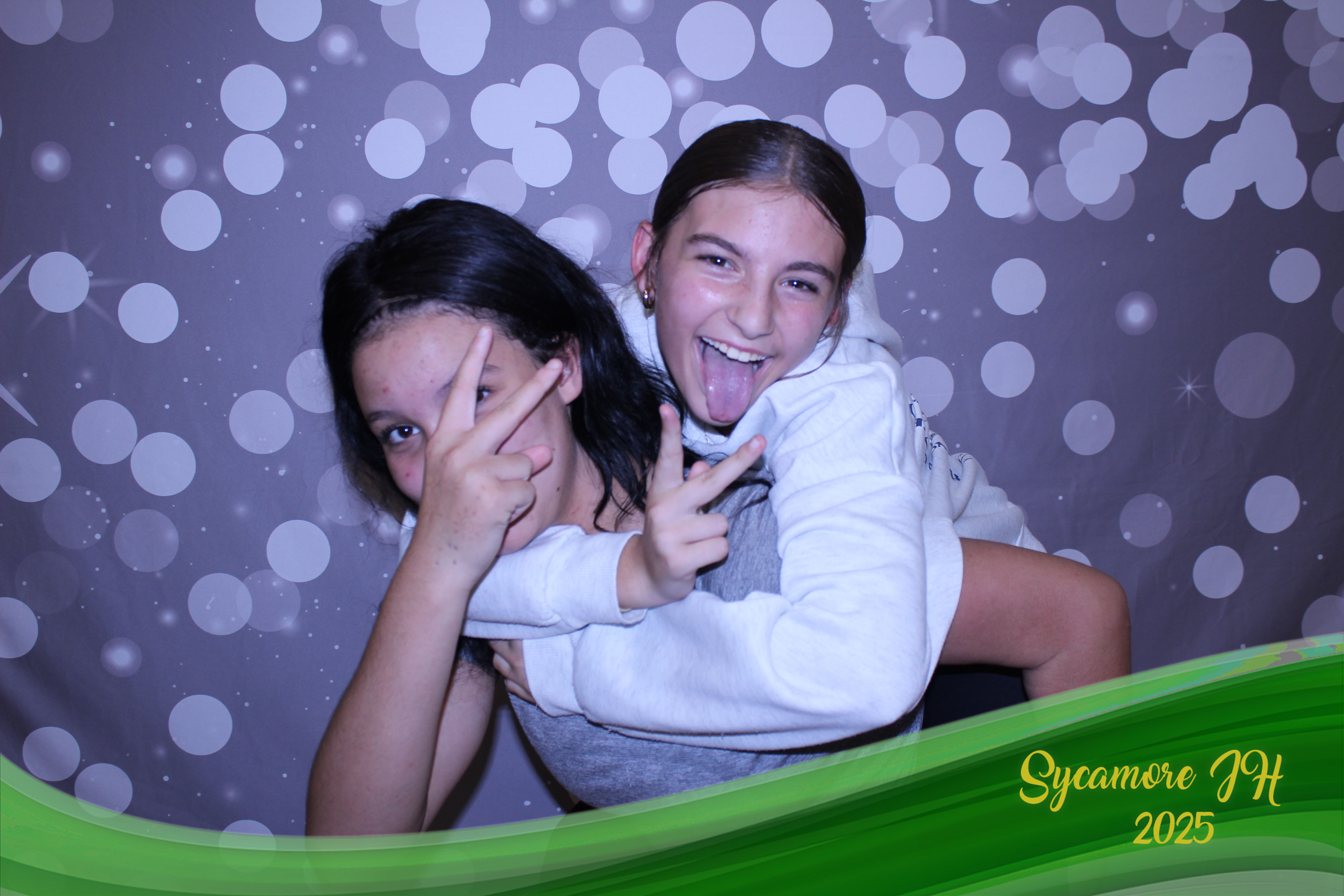 SJHS Fundraiser | View more photos from the event at gallery.photoboothcincy.com/u/PhotoBoothCincy/SJHS-Fundraiser