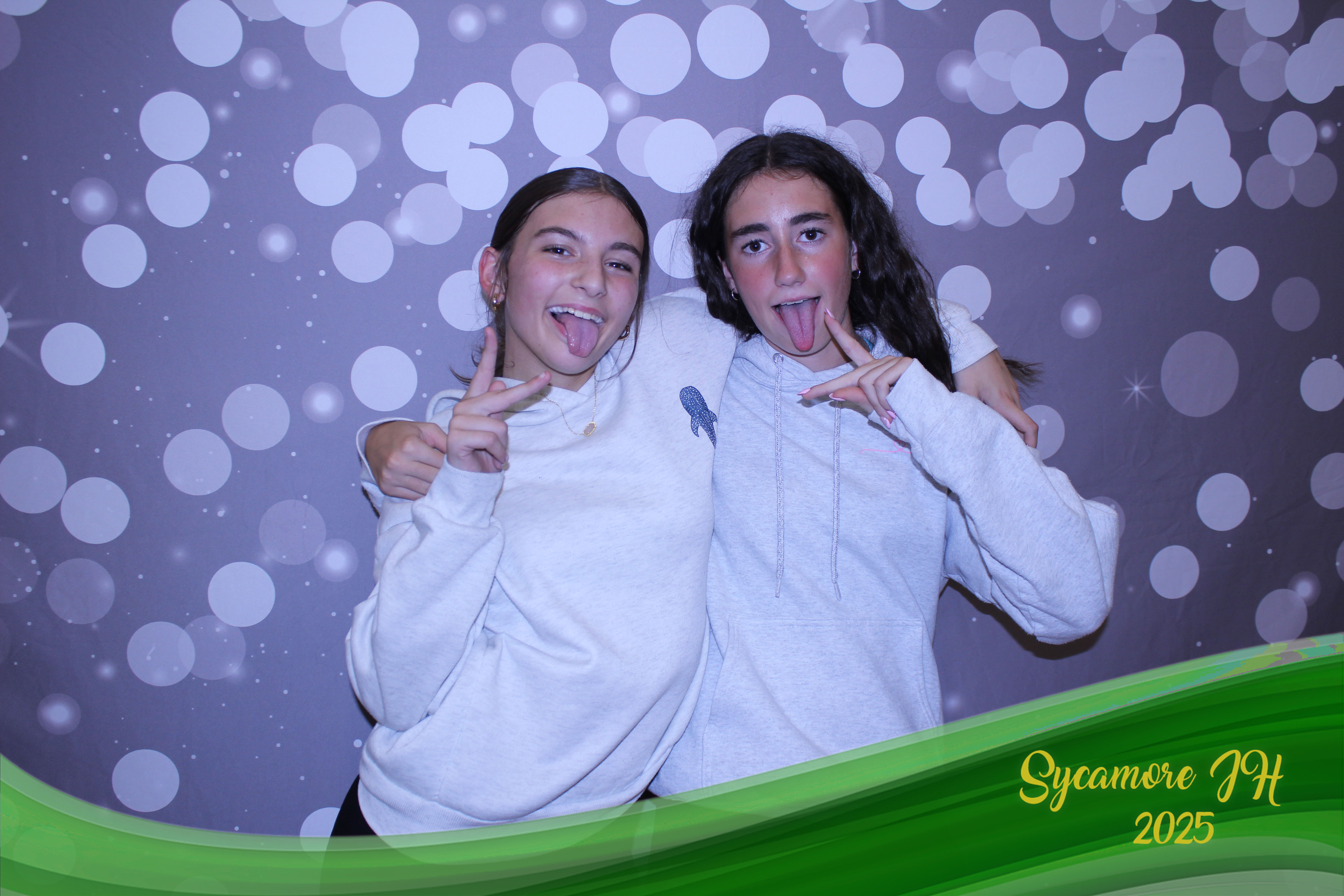 SJHS Fundraiser | View more photos from the event at gallery.photoboothcincy.com/u/PhotoBoothCincy/SJHS-Fundraiser