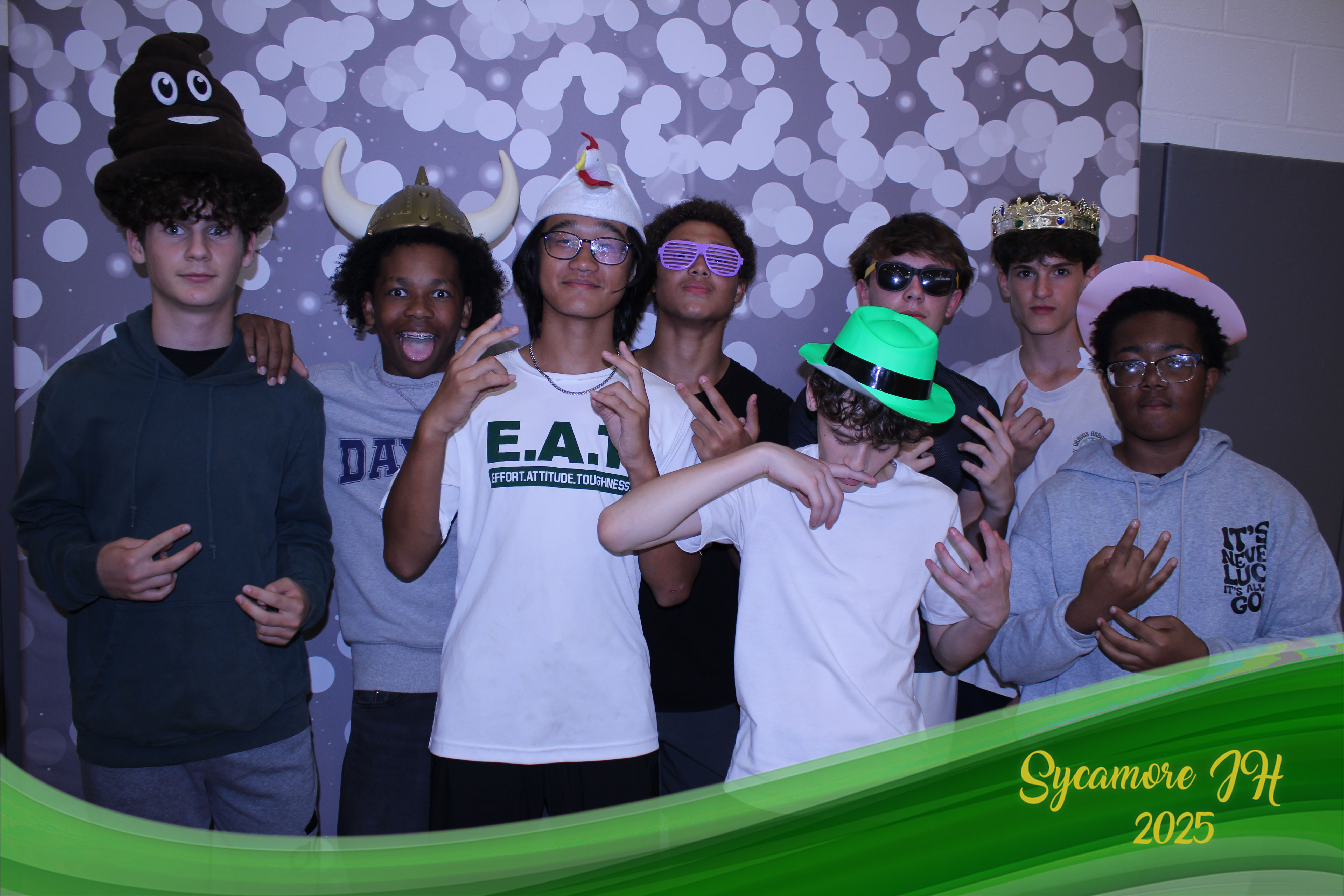 SJHS Fundraiser | View more photos from the event at gallery.photoboothcincy.com/u/PhotoBoothCincy/SJHS-Fundraiser