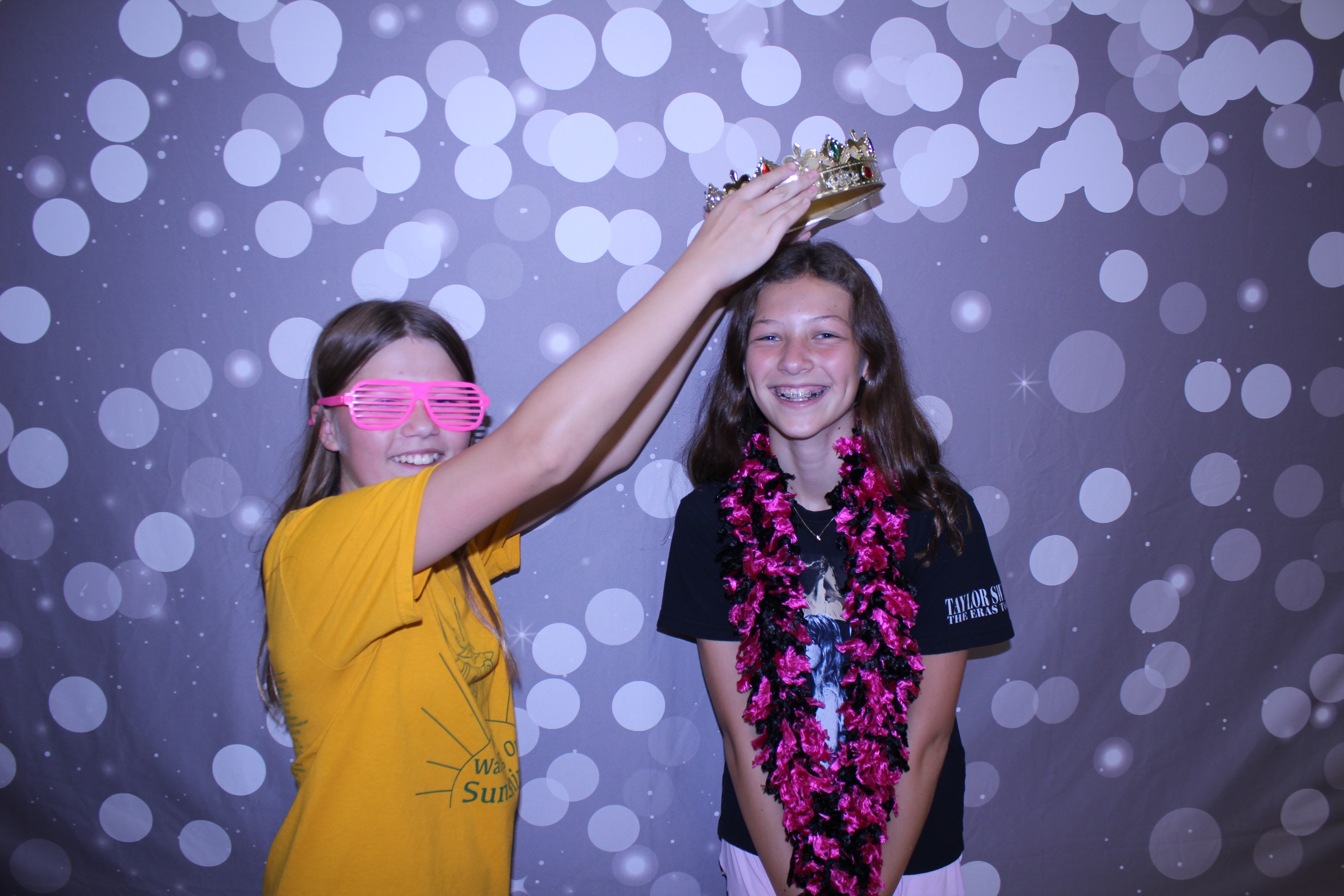 SJHS Fundraiser | View more photos from the event at gallery.photoboothcincy.com/u/PhotoBoothCincy/SJHS-Fundraiser
