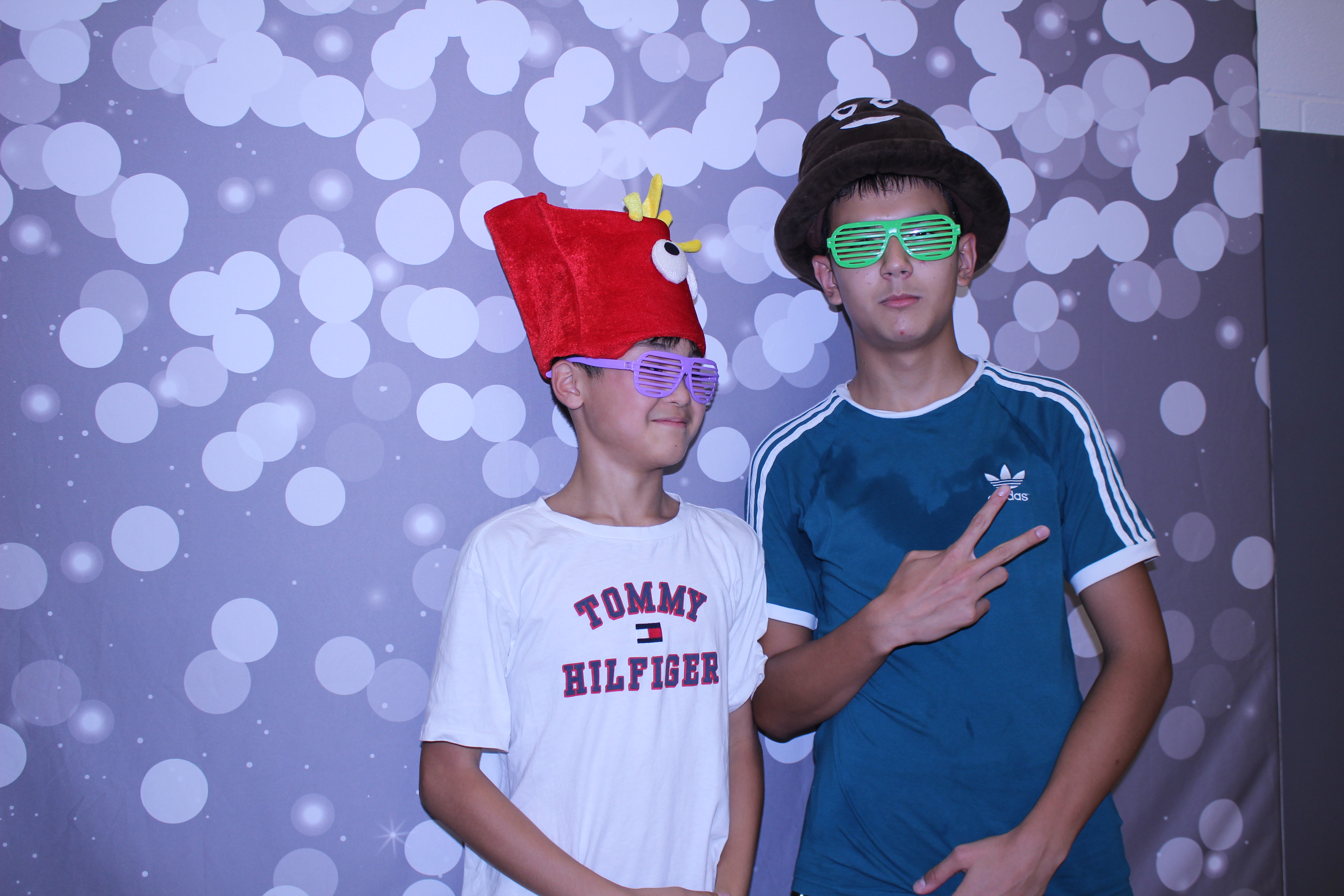 SJHS Fundraiser | View more photos from the event at gallery.photoboothcincy.com/u/PhotoBoothCincy/SJHS-Fundraiser