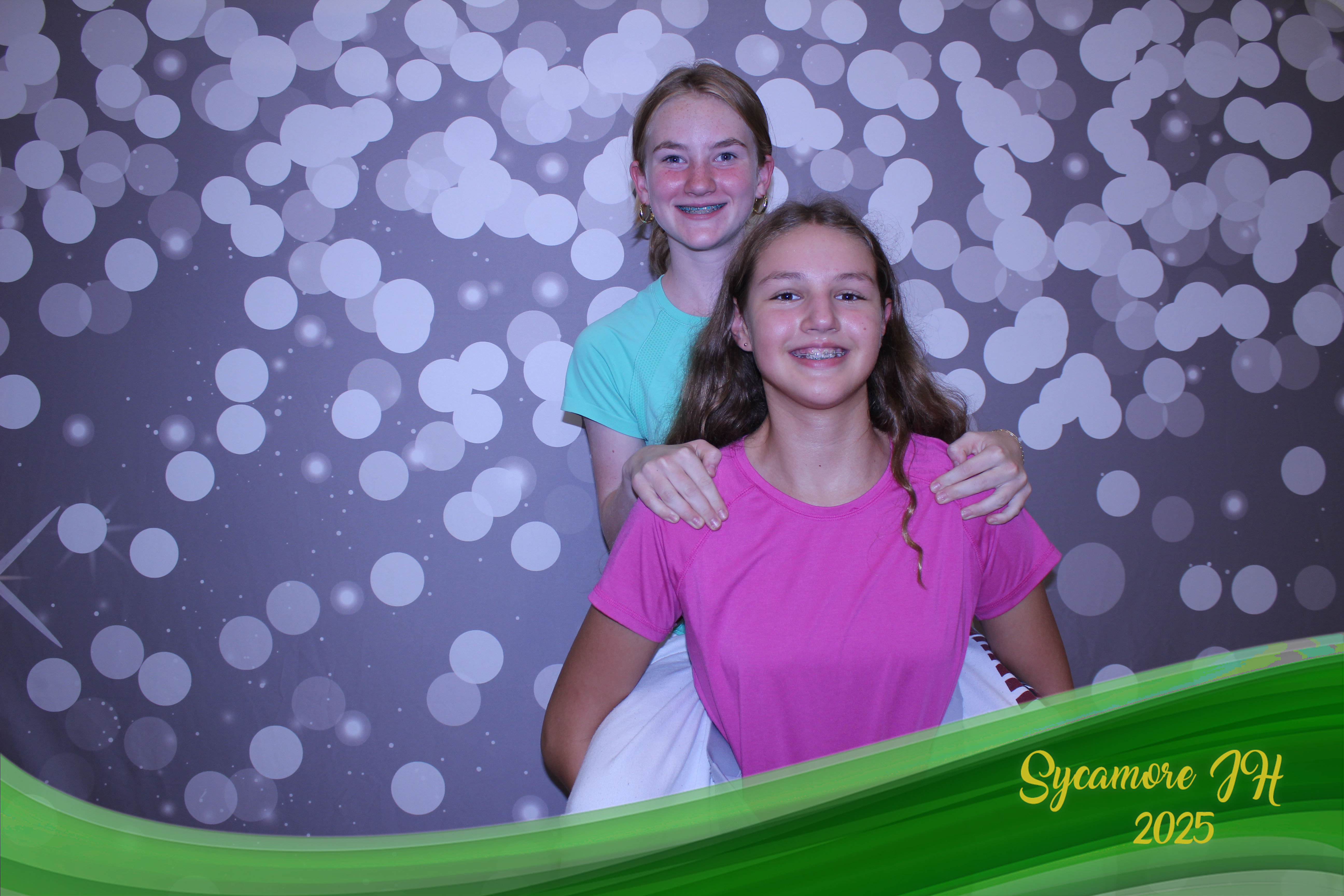 SJHS Fundraiser | View more photos from the event at gallery.photoboothcincy.com/u/PhotoBoothCincy/SJHS-Fundraiser