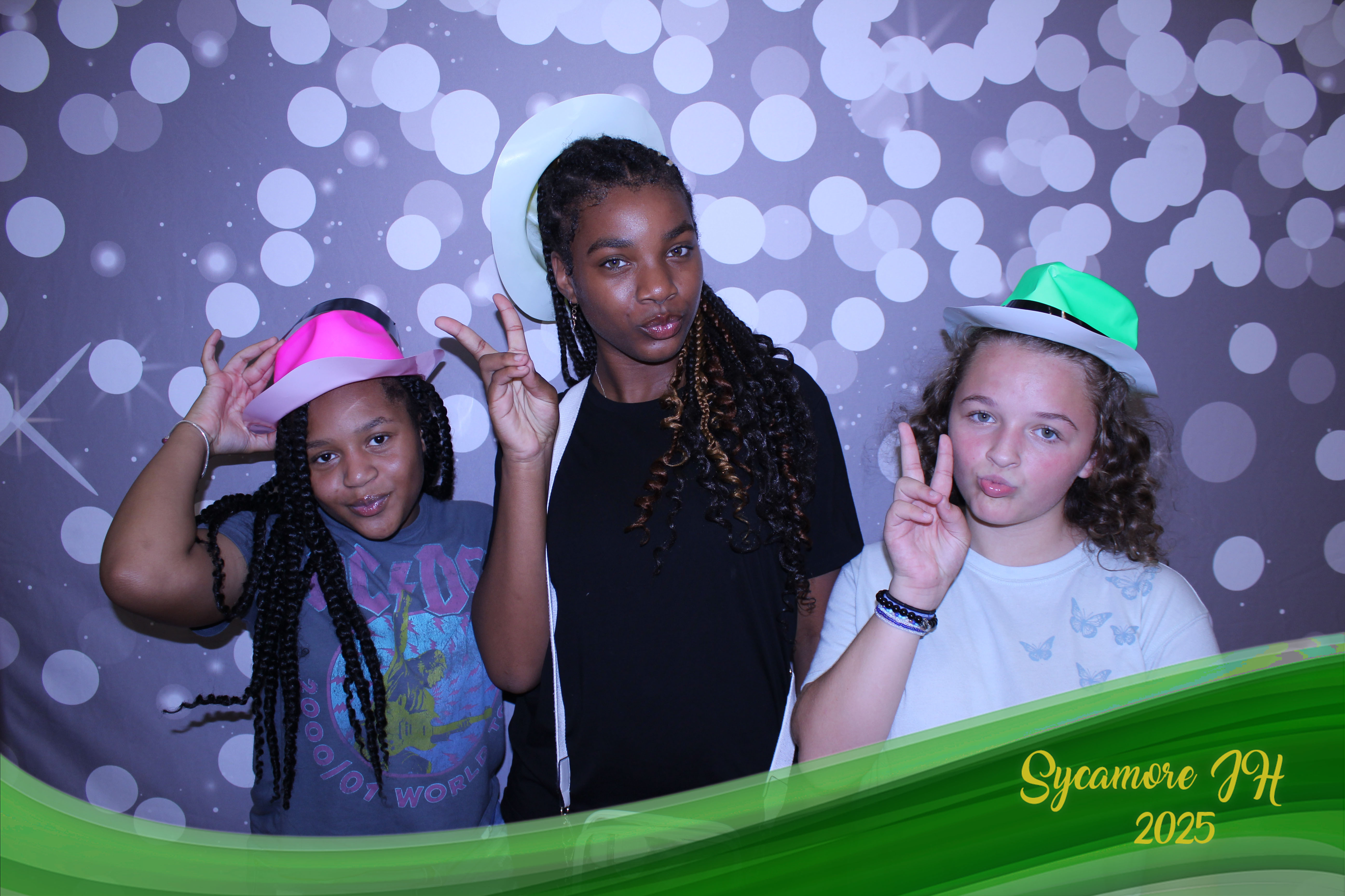 SJHS Fundraiser | View more photos from the event at gallery.photoboothcincy.com/u/PhotoBoothCincy/SJHS-Fundraiser