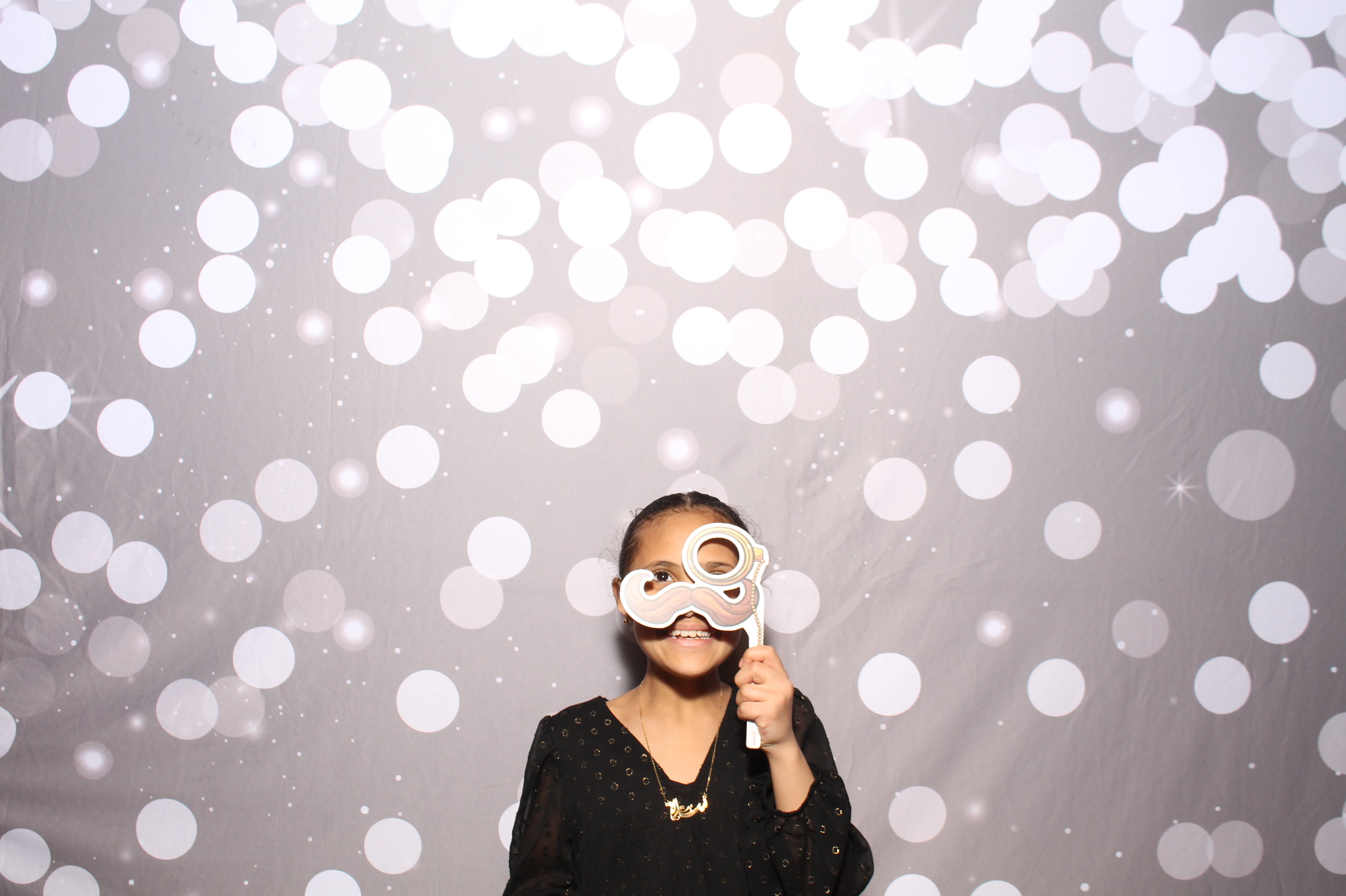 Sarah & Steven  | View more photos from the event at gallery.photoboothcincy.com/u/PhotoBoothCincy/Sarah-Steven