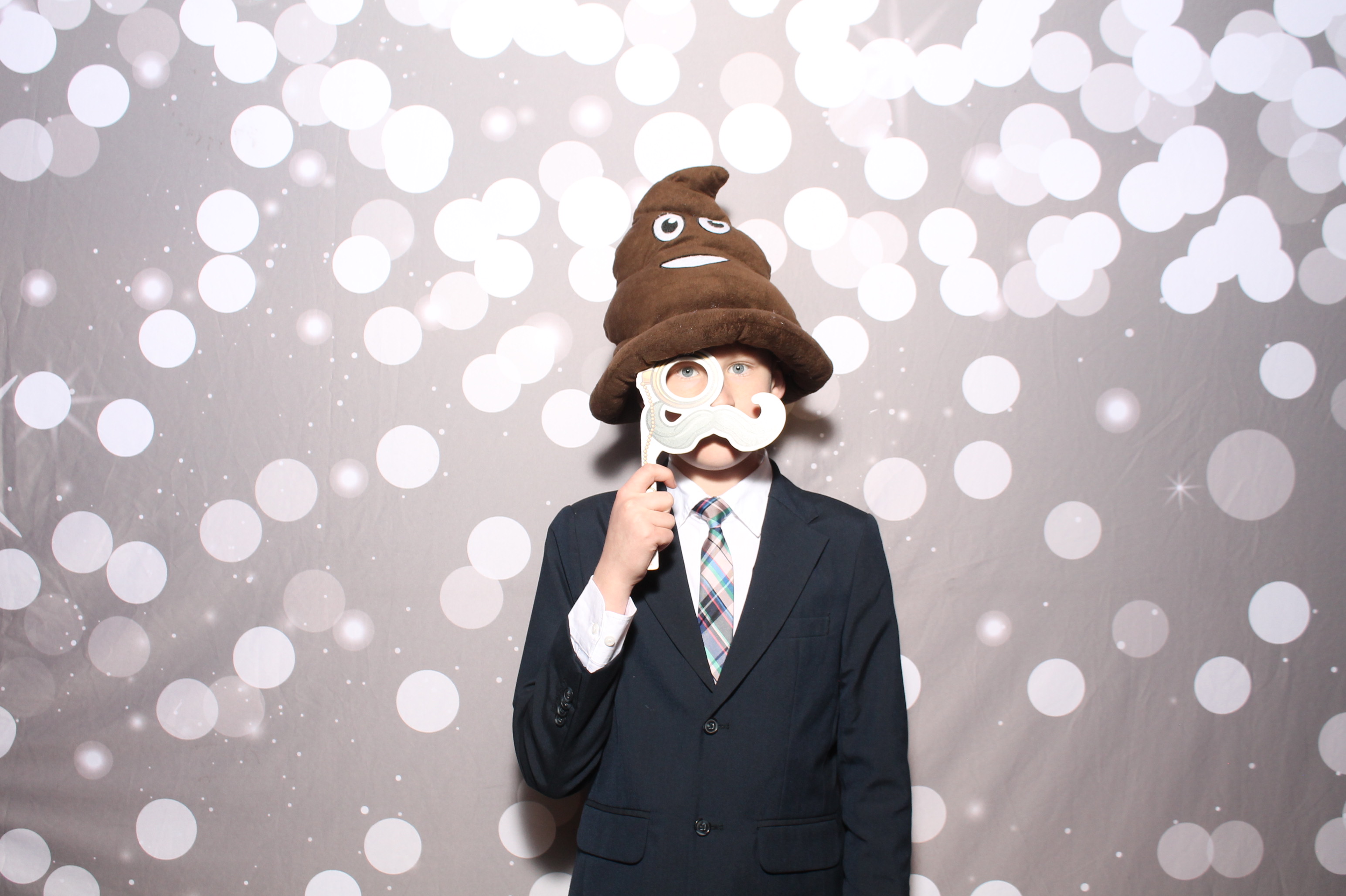 Sarah & Steven  | View more photos from the event at gallery.photoboothcincy.com/u/PhotoBoothCincy/Sarah-Steven