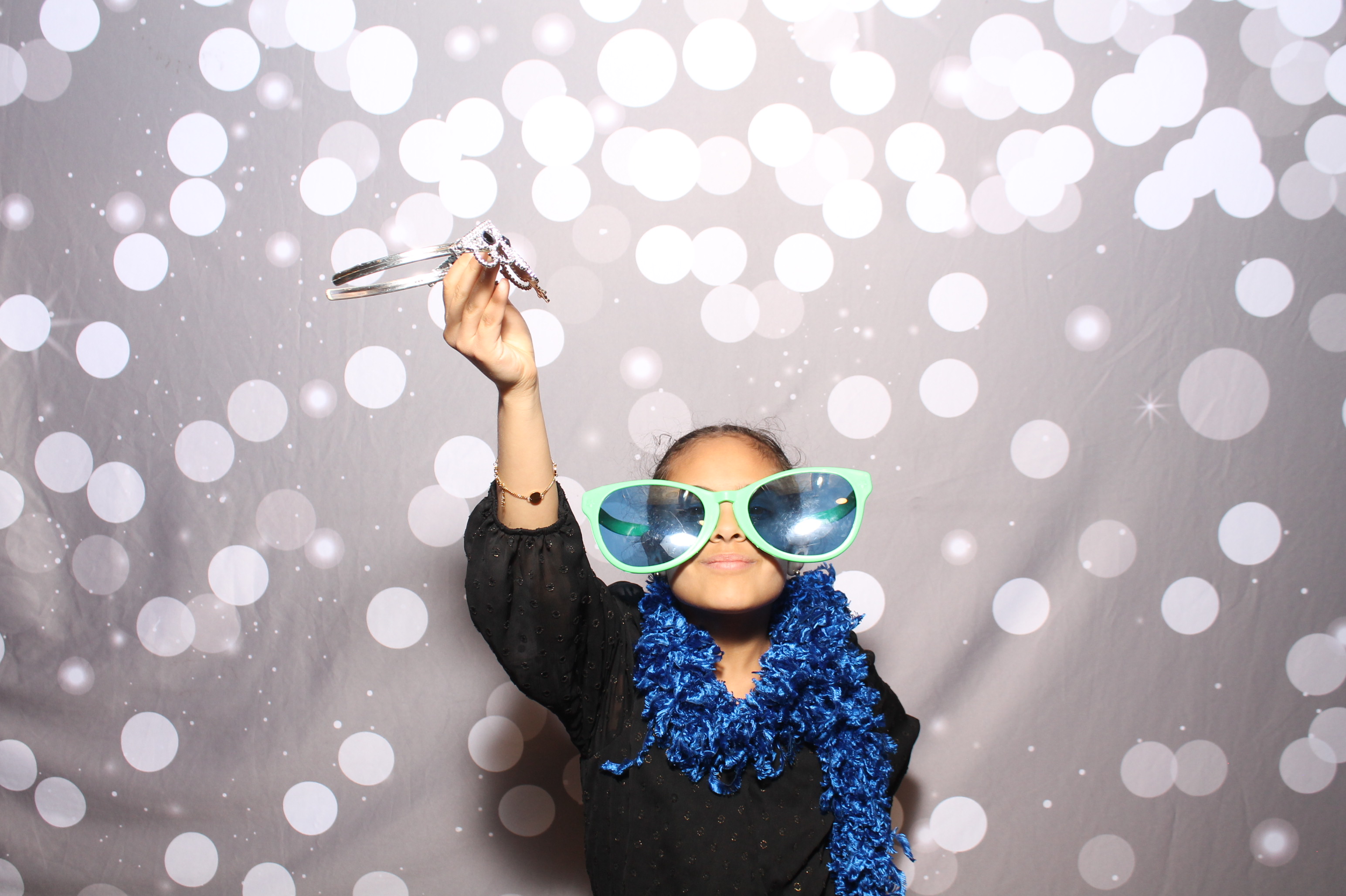 Sarah & Steven  | View more photos from the event at gallery.photoboothcincy.com/u/PhotoBoothCincy/Sarah-Steven