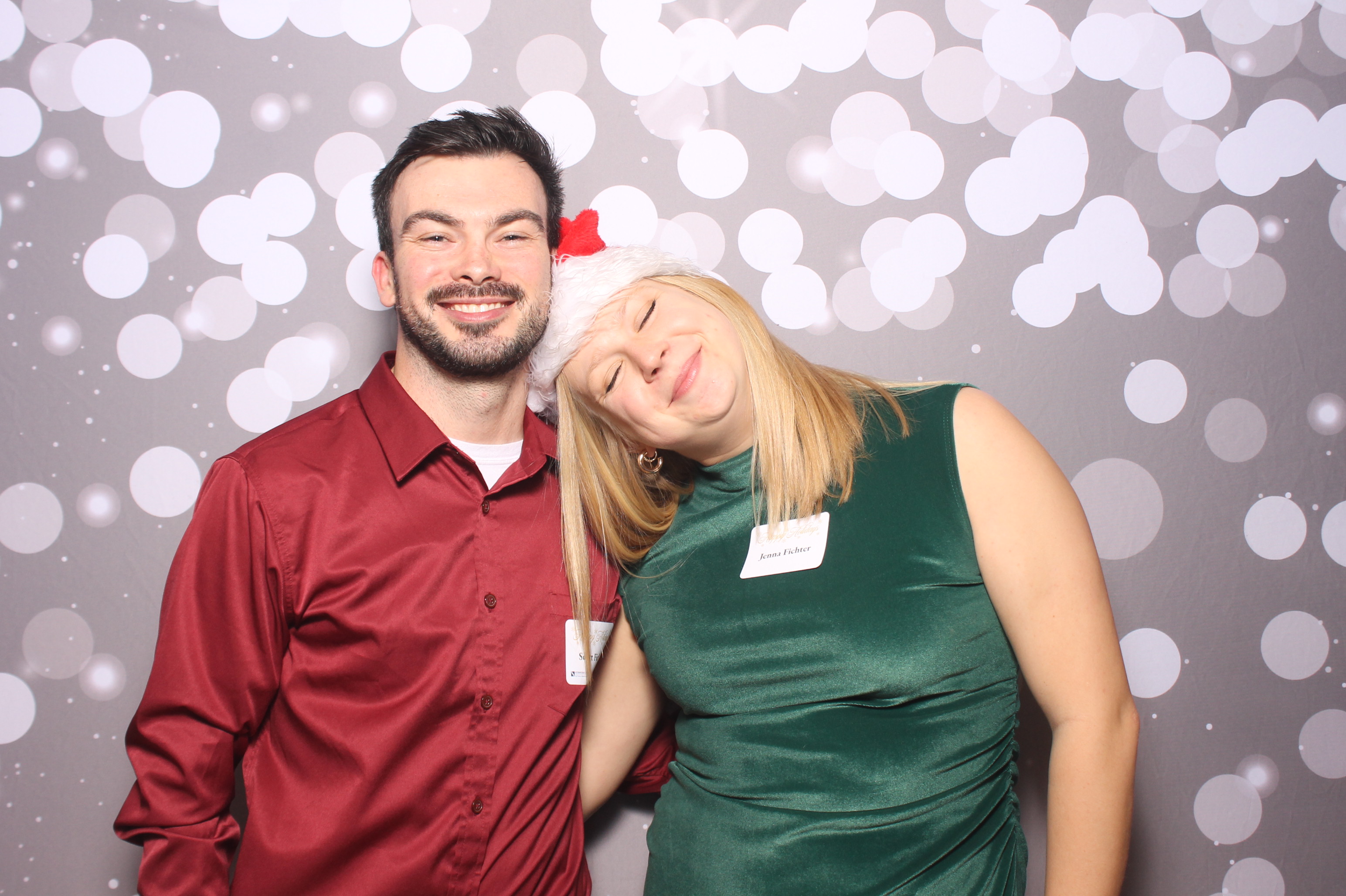 Schneider Downs Holiday party | View more photos from the event at gallery.photoboothcincy.com/u/PhotoBoothCincy/Schneider-Downs-Holiday-party