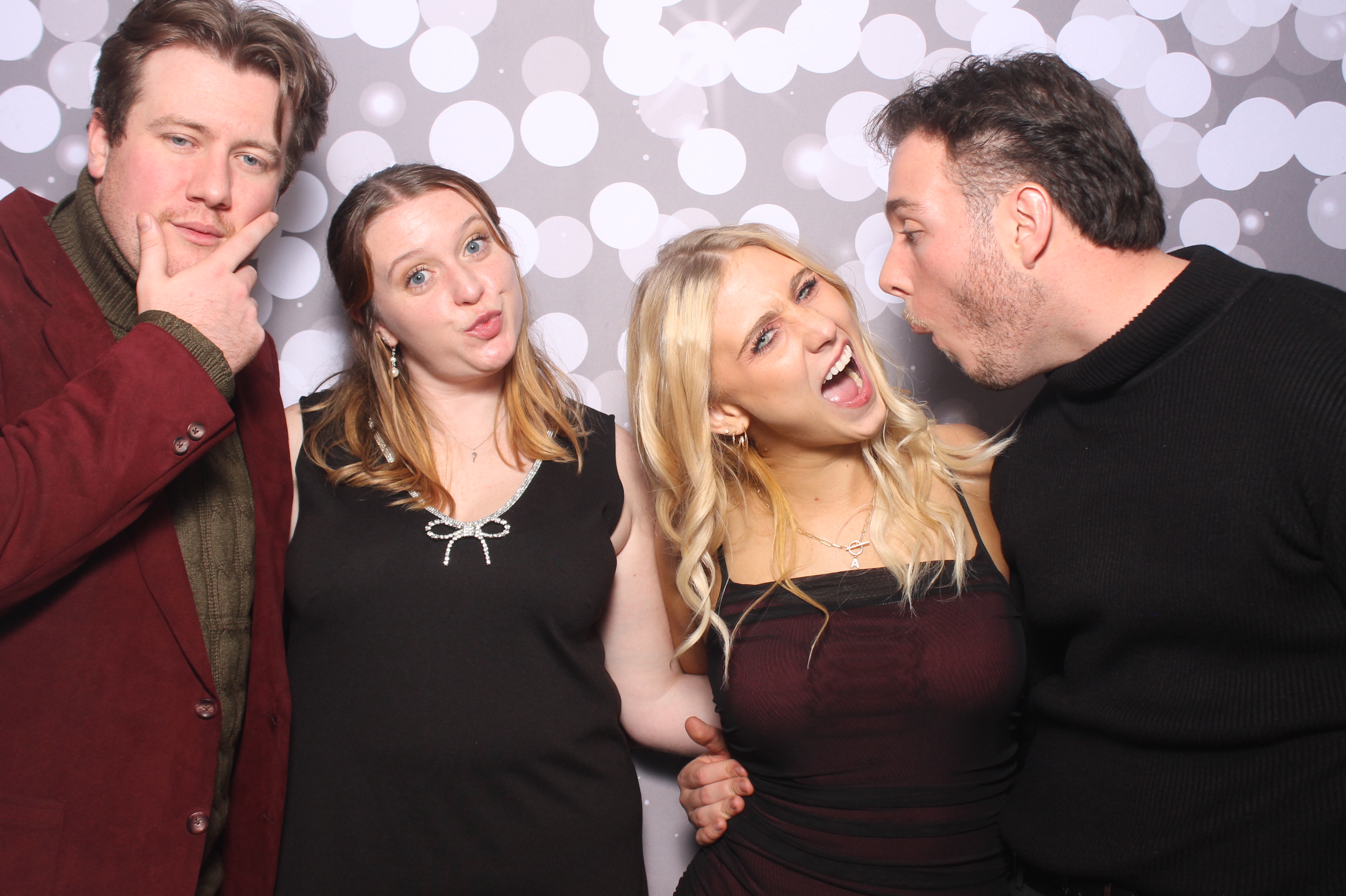 Schneider Downs Holiday party | View more photos from the event at gallery.photoboothcincy.com/u/PhotoBoothCincy/Schneider-Downs-Holiday-party