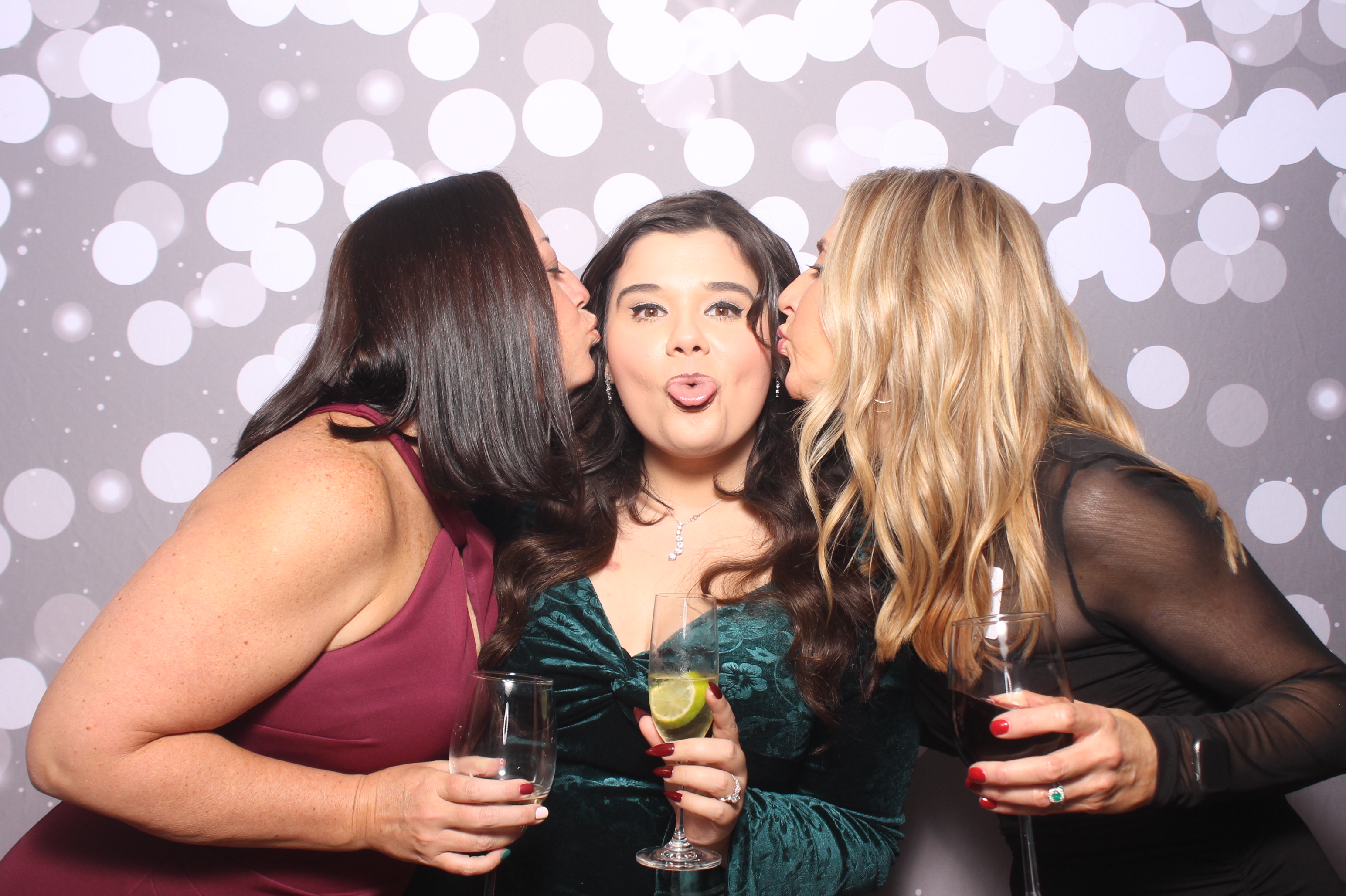 Schneider Downs Holiday party | View more photos from the event at gallery.photoboothcincy.com/u/PhotoBoothCincy/Schneider-Downs-Holiday-party