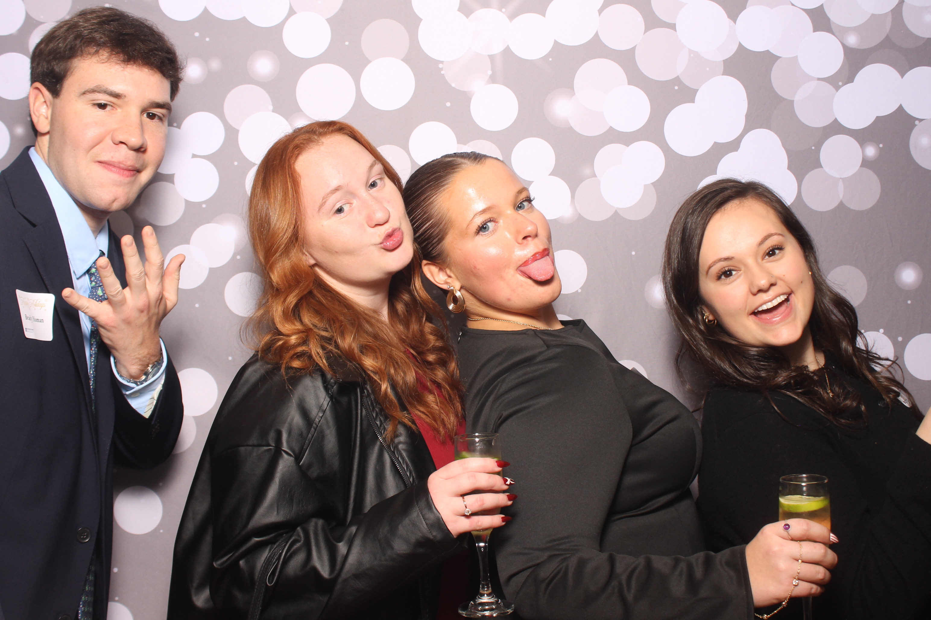 Schneider Downs Holiday party | View more photos from the event at gallery.photoboothcincy.com/u/PhotoBoothCincy/Schneider-Downs-Holiday-party