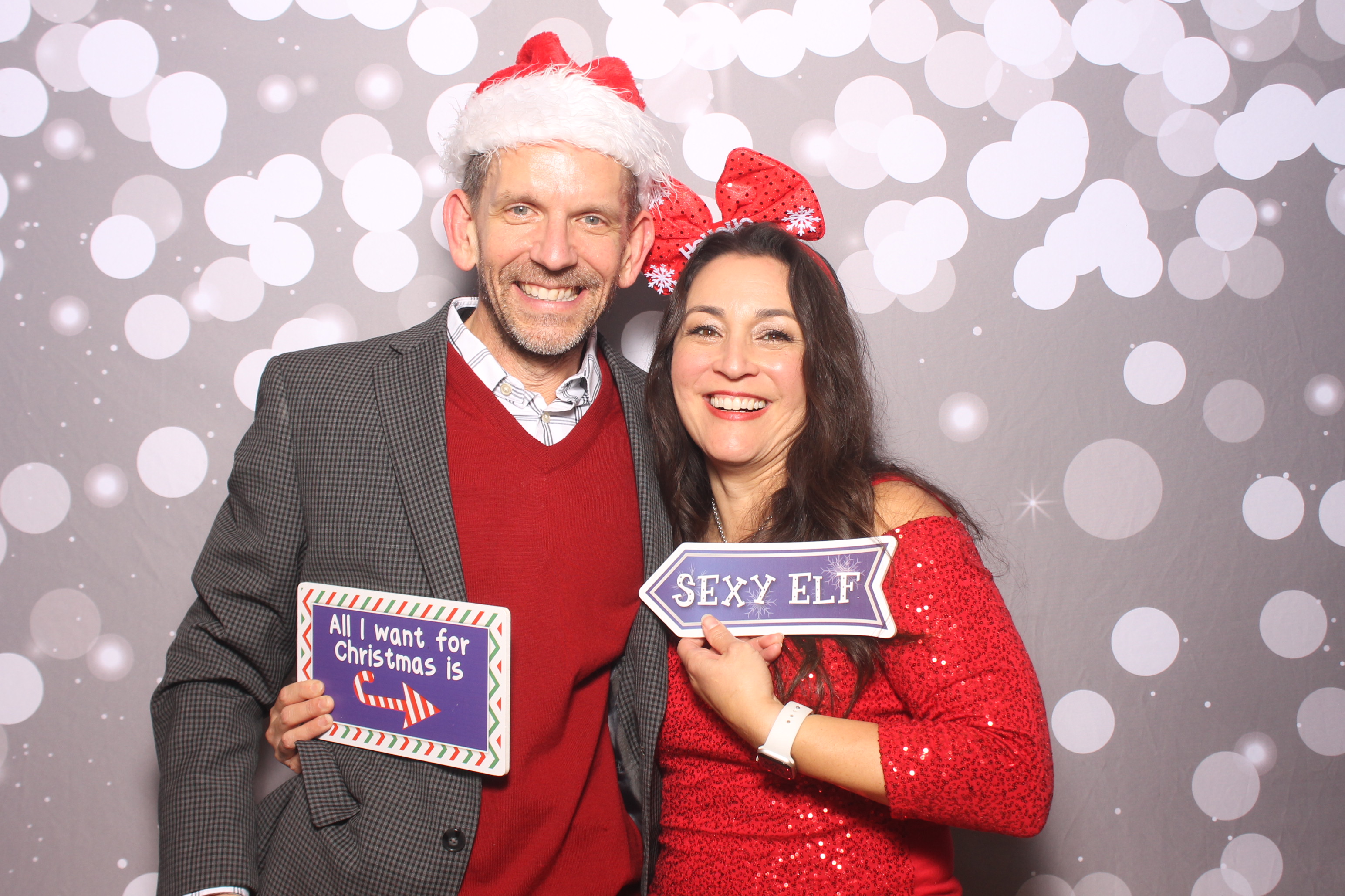 Schneider Downs Holiday party | View more photos from the event at gallery.photoboothcincy.com/u/PhotoBoothCincy/Schneider-Downs-Holiday-party