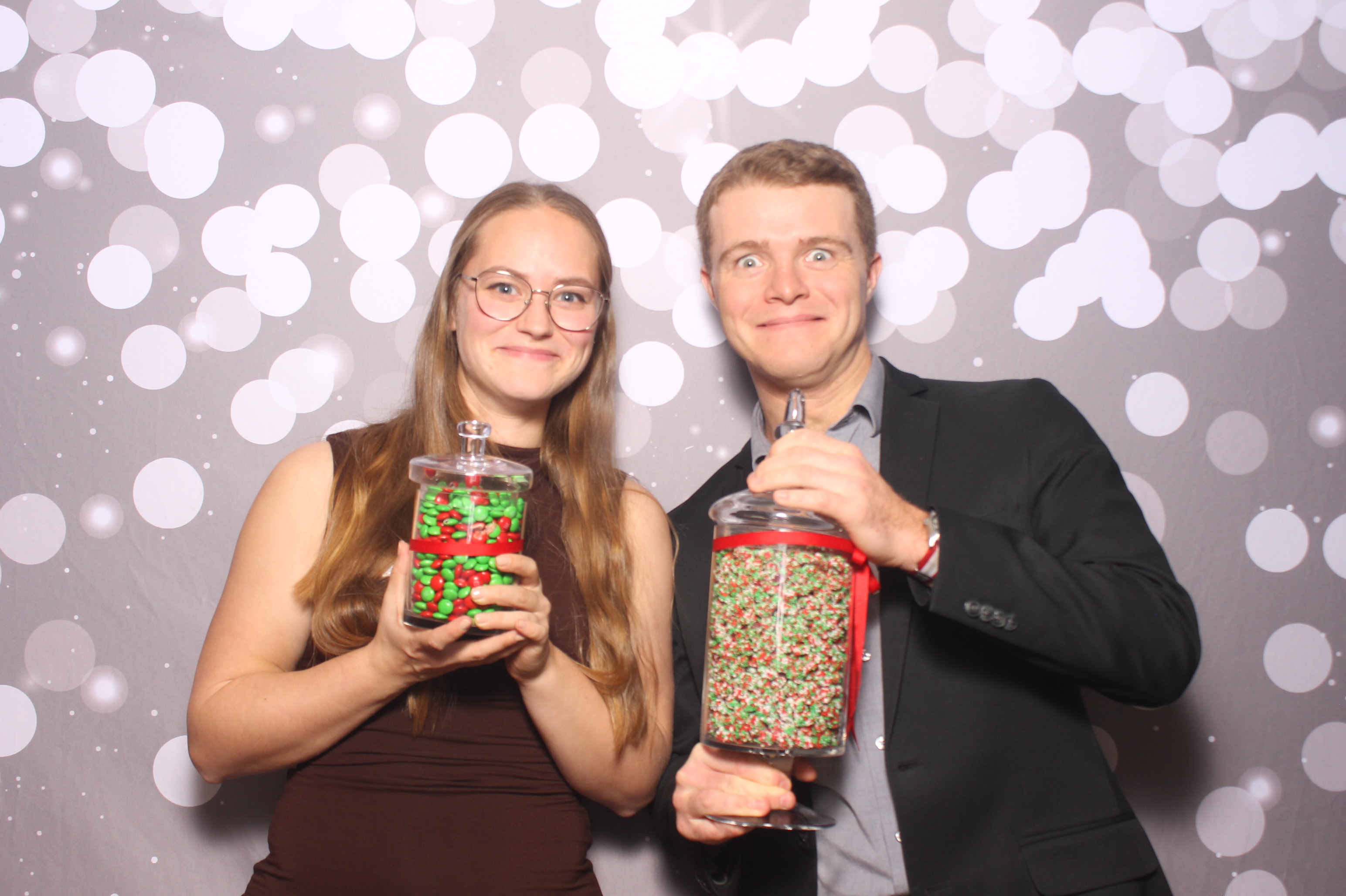 Schneider Downs Holiday party | View more photos from the event at gallery.photoboothcincy.com/u/PhotoBoothCincy/Schneider-Downs-Holiday-party