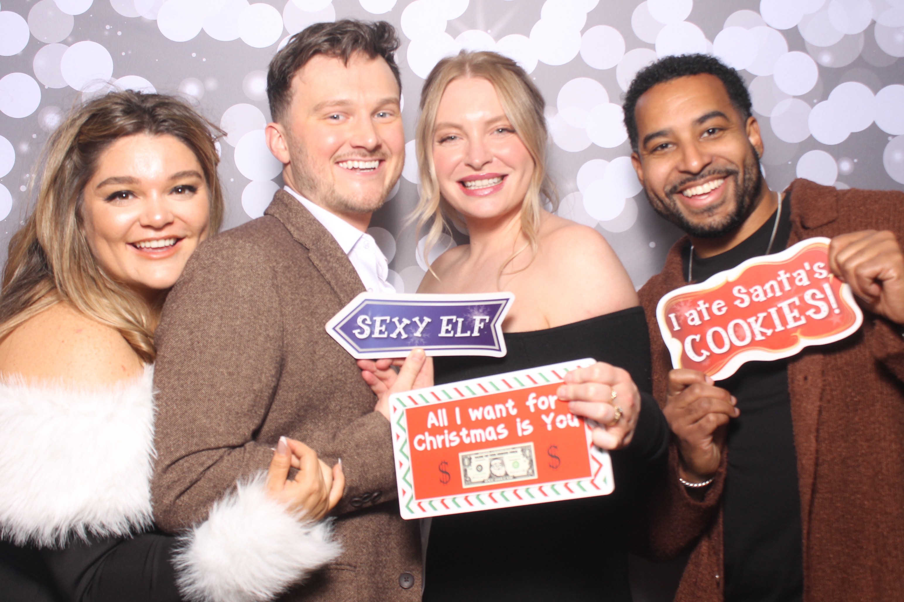 Schneider Downs Holiday party | View more photos from the event at gallery.photoboothcincy.com/u/PhotoBoothCincy/Schneider-Downs-Holiday-party