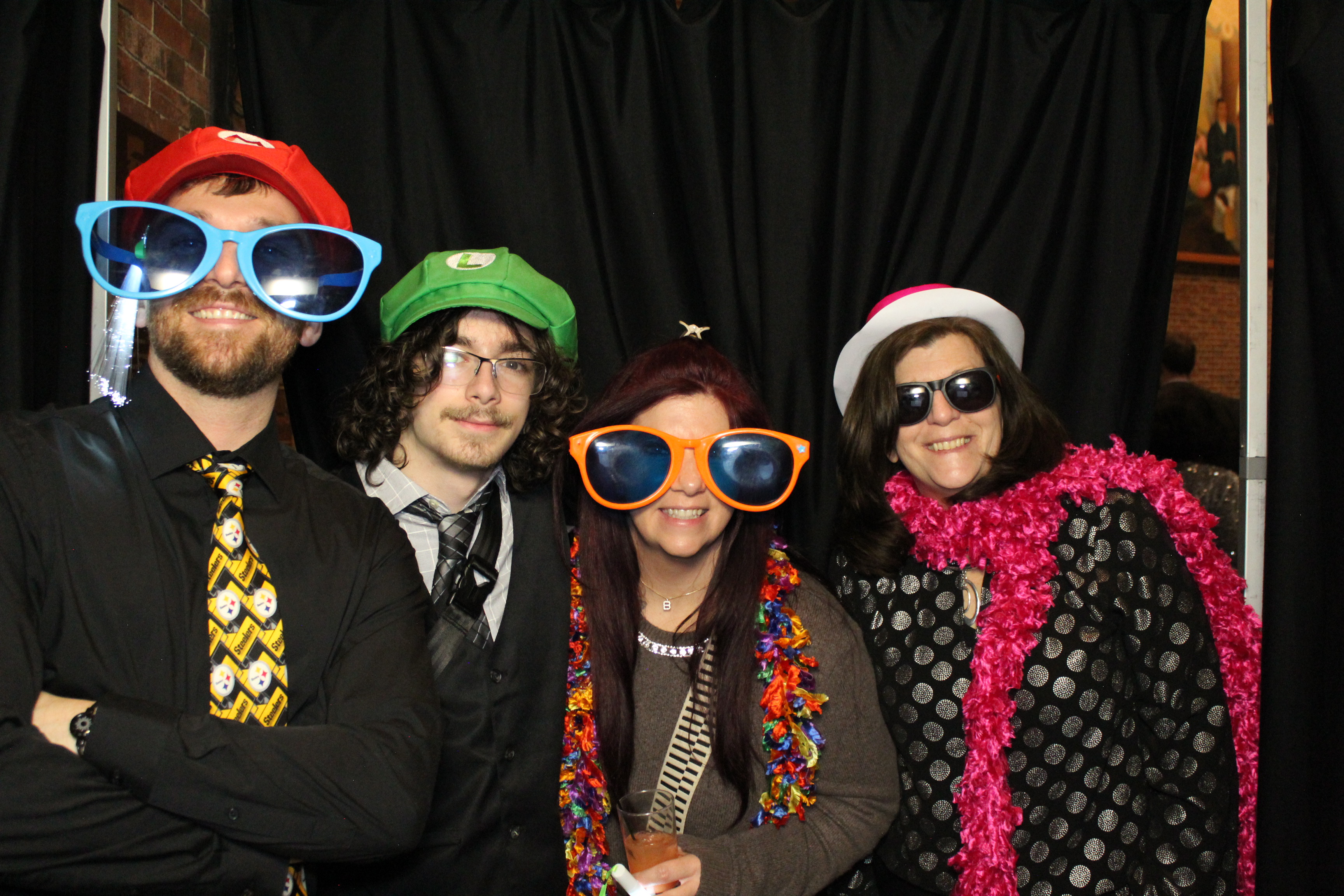 Scott Caw Reception | View more photos from the event at gallery.photoboothcincy.com/u/PhotoBoothCincy/Scott-Caw-Reception