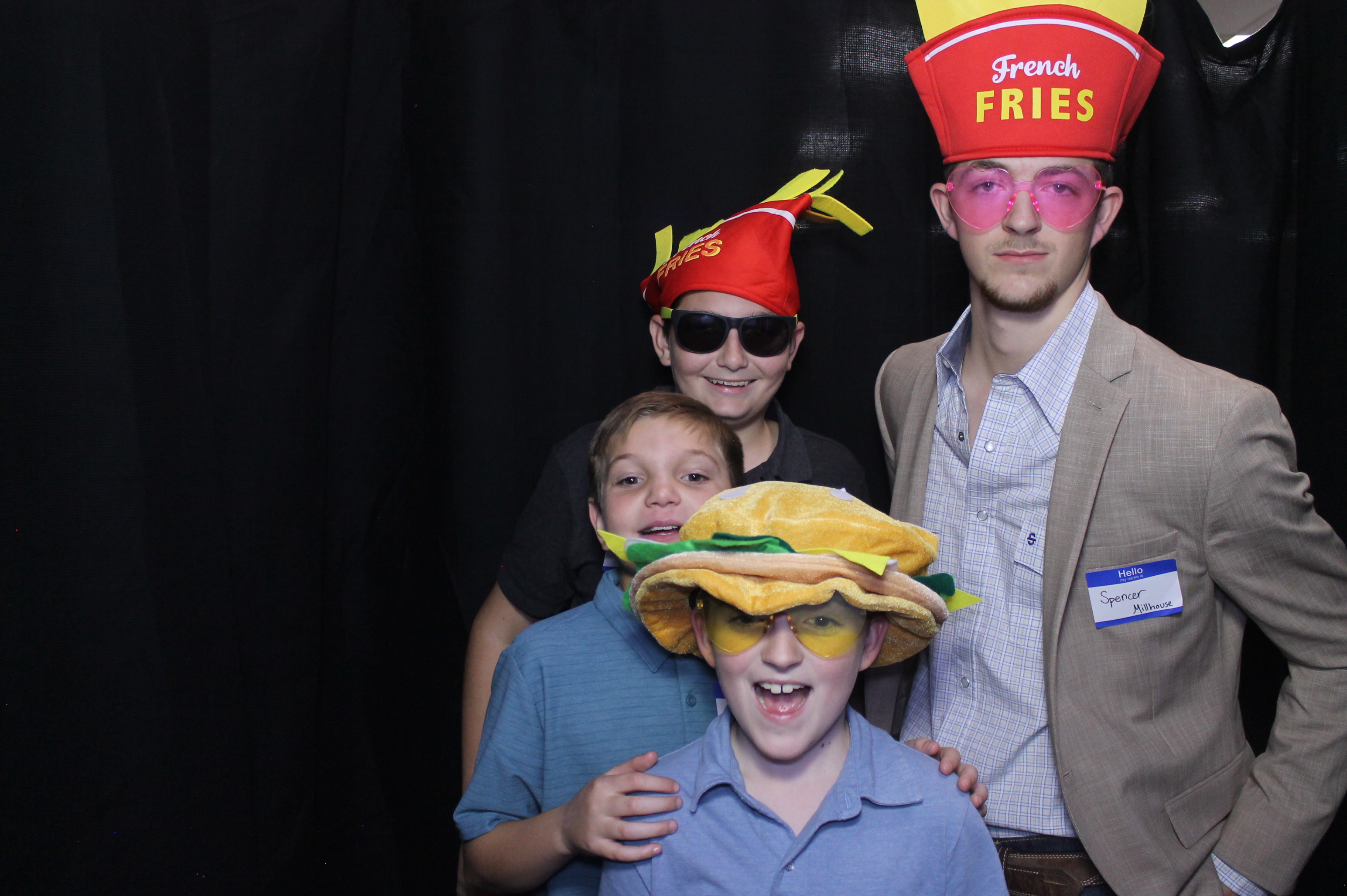 Shanna & Gene | View more photos from the event at gallery.photoboothcincy.com/u/PhotoBoothCincy/Shanna-Gene