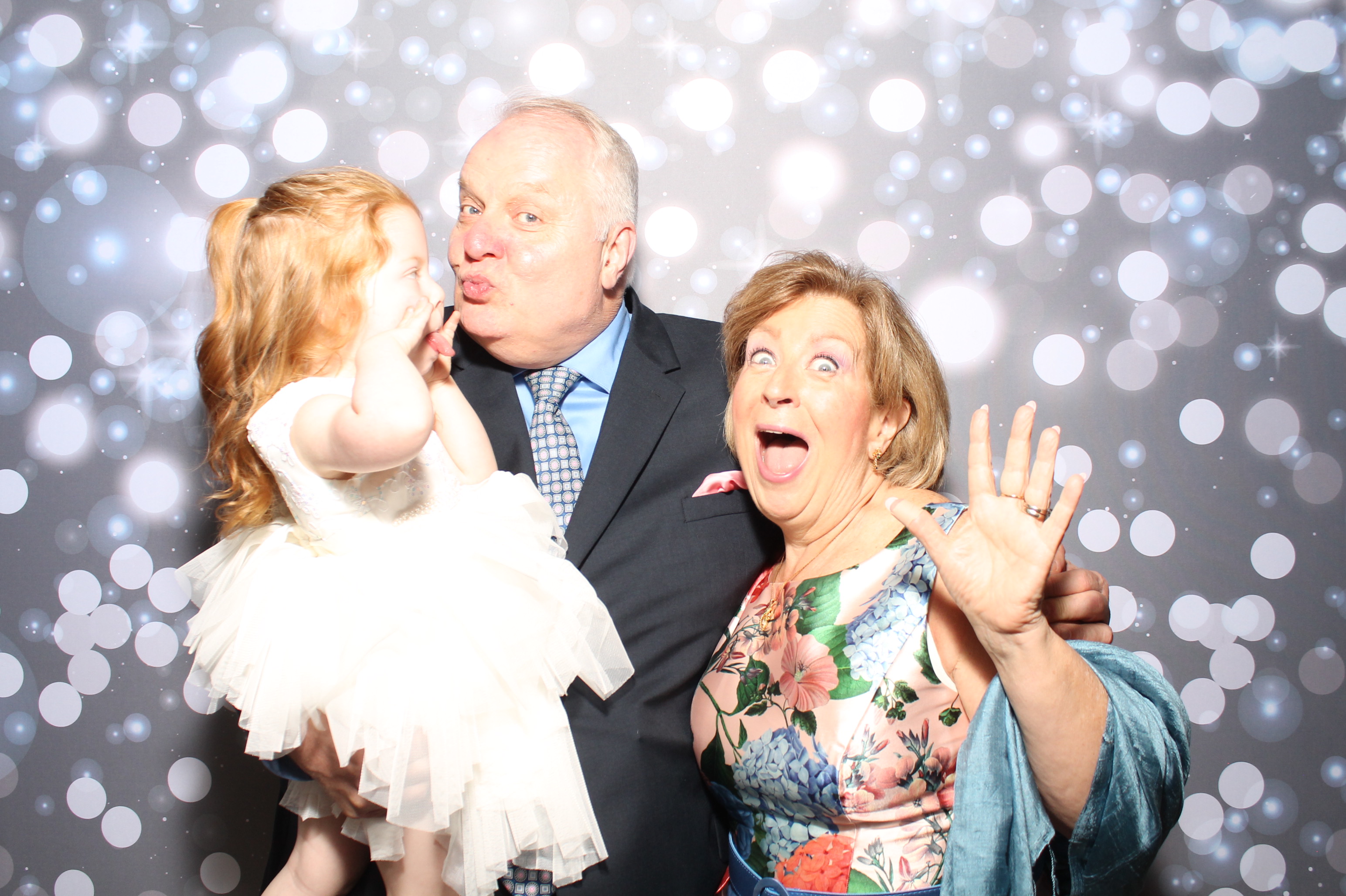 Shields Wedding | View more photos from the event at gallery.photoboothcincy.com/u/PhotoBoothCincy/Shields-Wedding
