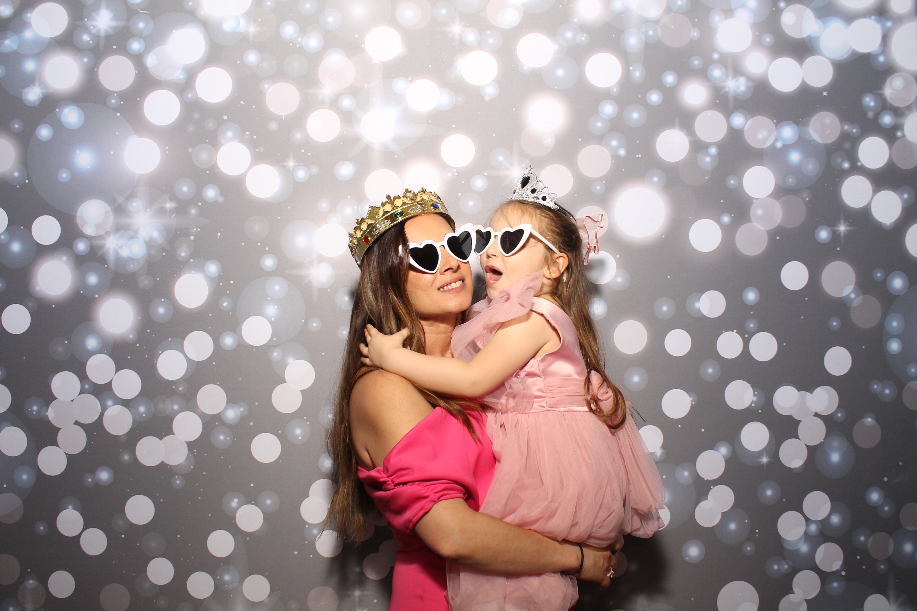 Shields Wedding | View more photos from the event at gallery.photoboothcincy.com/u/PhotoBoothCincy/Shields-Wedding