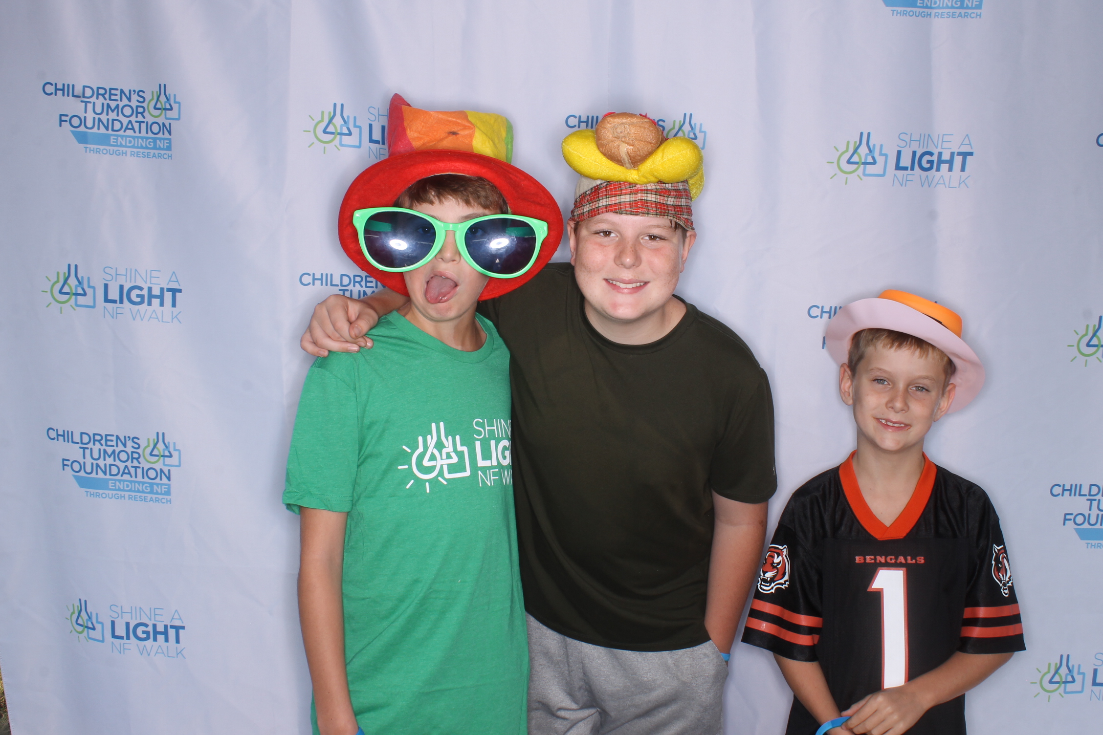 Shine A Light NF Walk 2025 | View more photos from the event at gallery.photoboothcincy.com/u/PhotoBoothCincy/Shine-A-Light-NF-Walk-2025