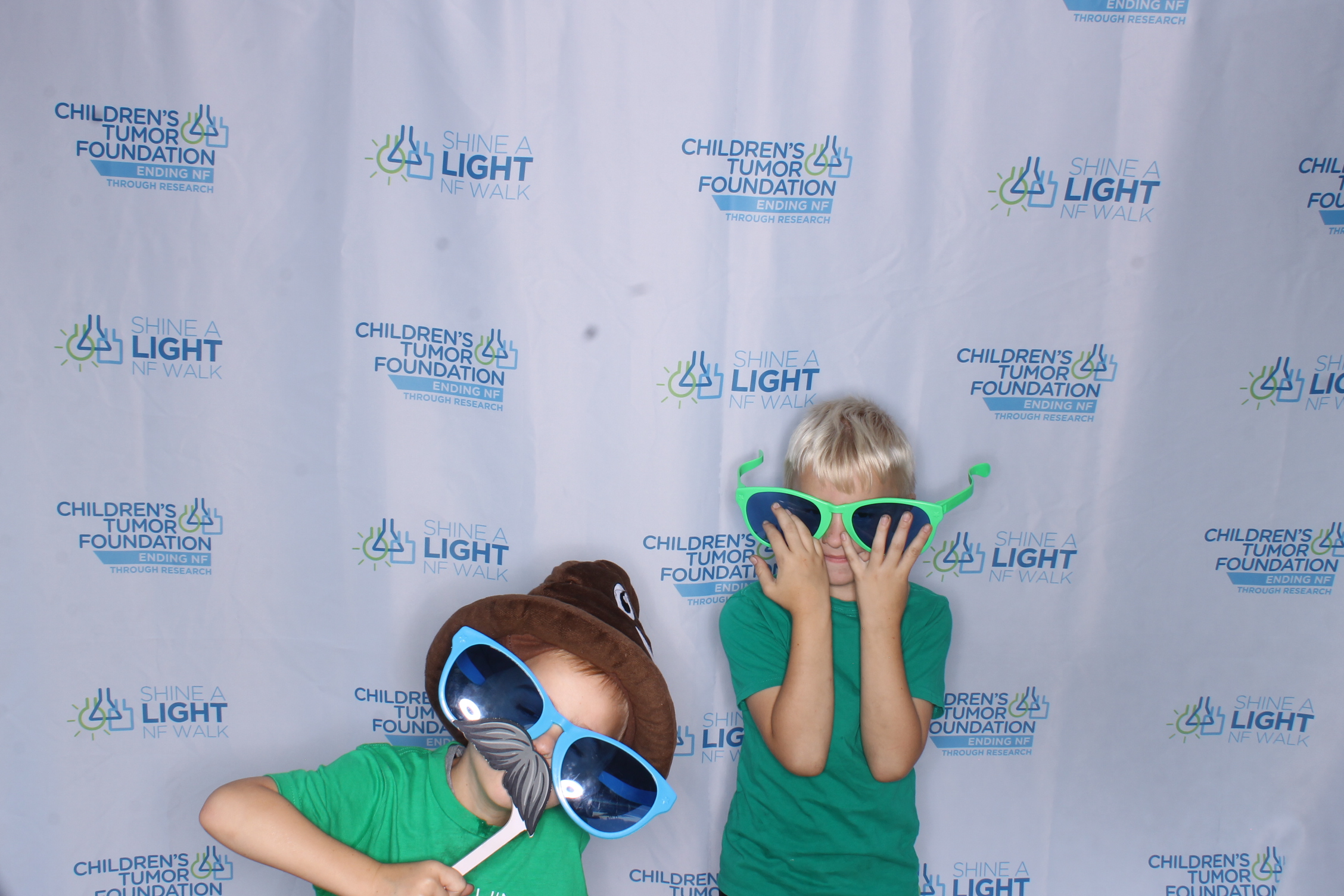 Shine A Light NF Walk 2025 | View more photos from the event at gallery.photoboothcincy.com/u/PhotoBoothCincy/Shine-A-Light-NF-Walk-2025