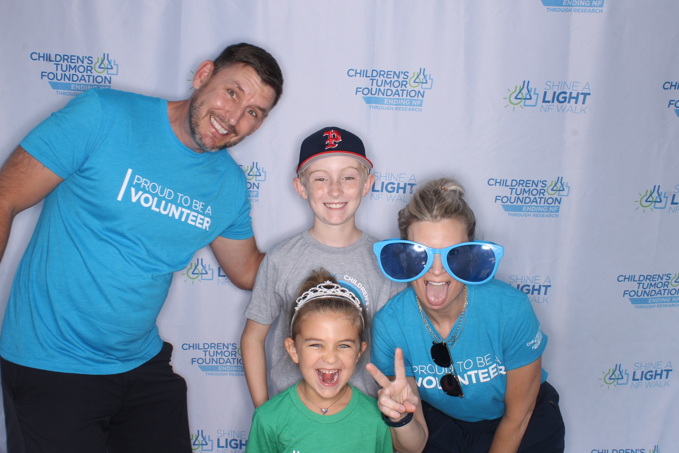 Shine A Light NF Walk 2025 | View more photos from the event at gallery.photoboothcincy.com/u/PhotoBoothCincy/Shine-A-Light-NF-Walk-2025