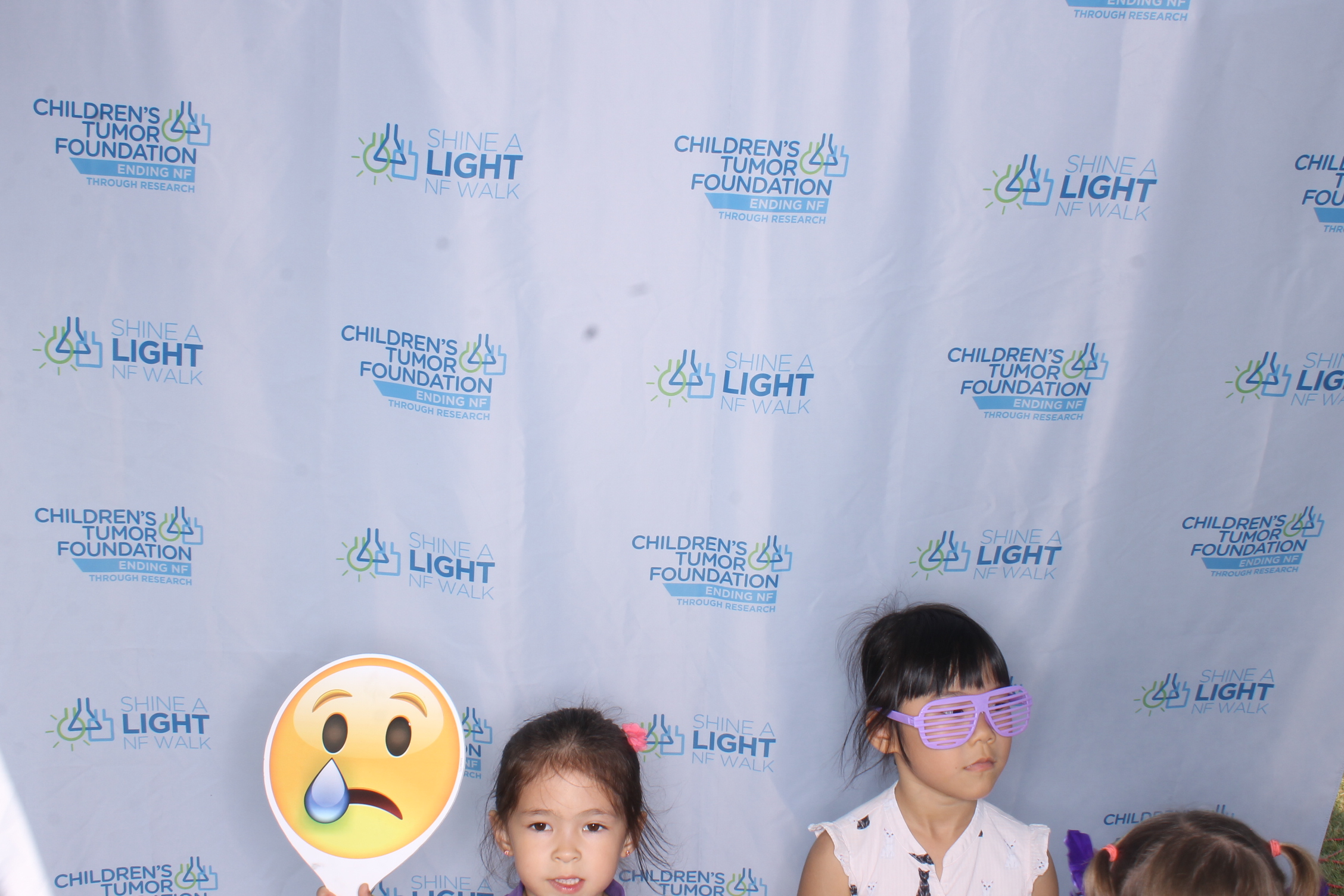 Shine A Light NF Walk 2025 | View more photos from the event at gallery.photoboothcincy.com/u/PhotoBoothCincy/Shine-A-Light-NF-Walk-2025