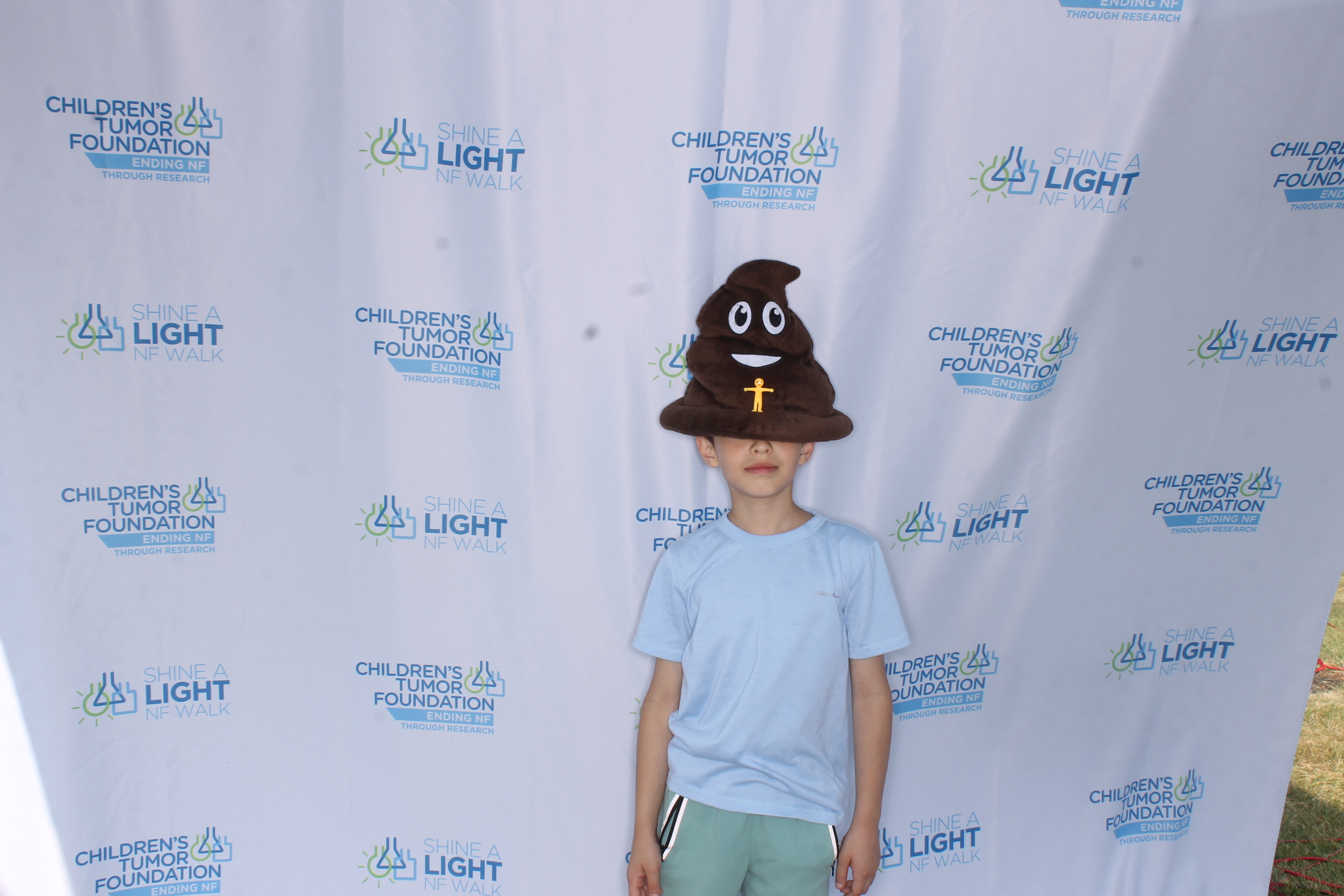 Shine A Light NF Walk 2025 | View more photos from the event at gallery.photoboothcincy.com/u/PhotoBoothCincy/Shine-A-Light-NF-Walk-2025