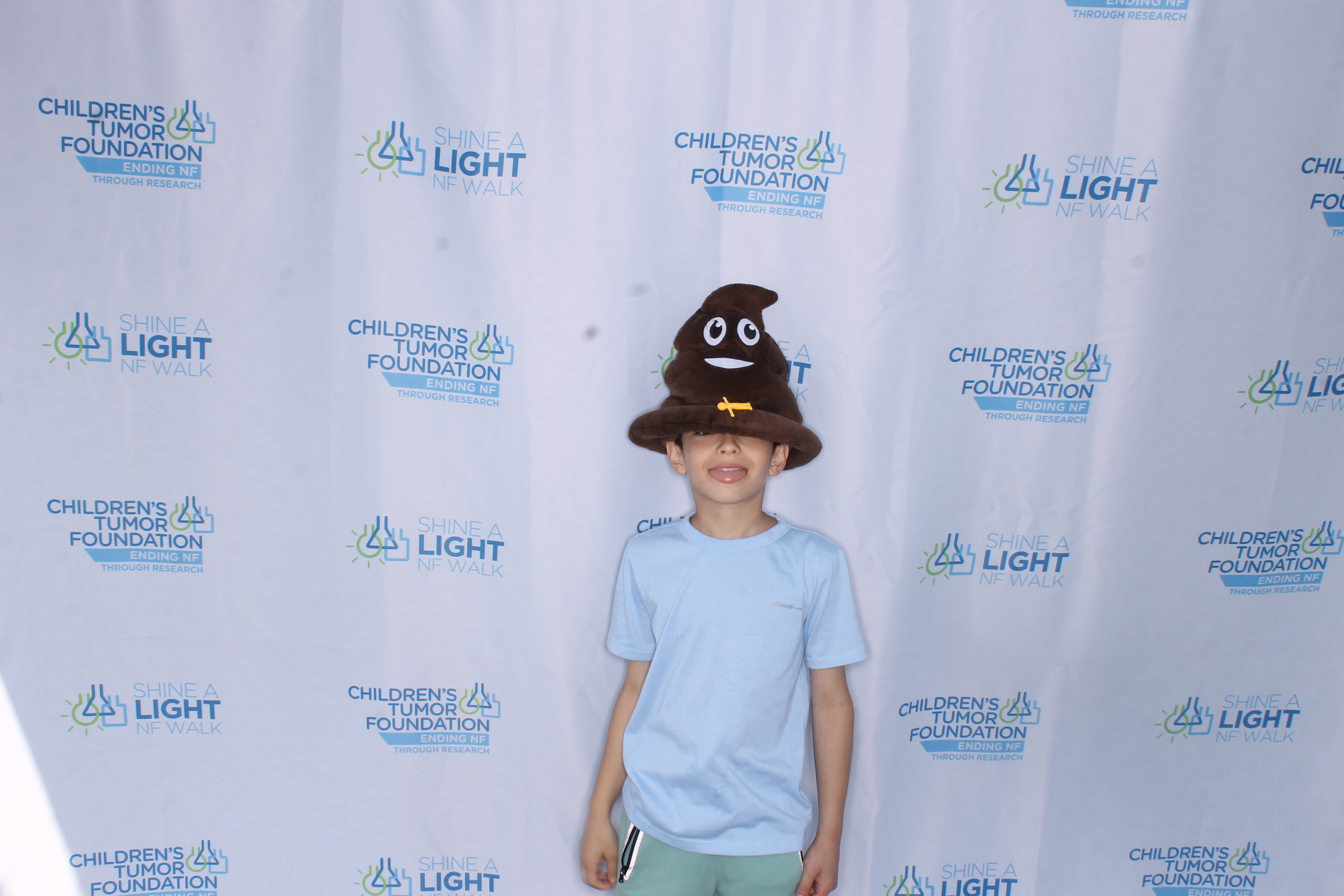 Shine A Light NF Walk 2025 | View more photos from the event at gallery.photoboothcincy.com/u/PhotoBoothCincy/Shine-A-Light-NF-Walk-2025