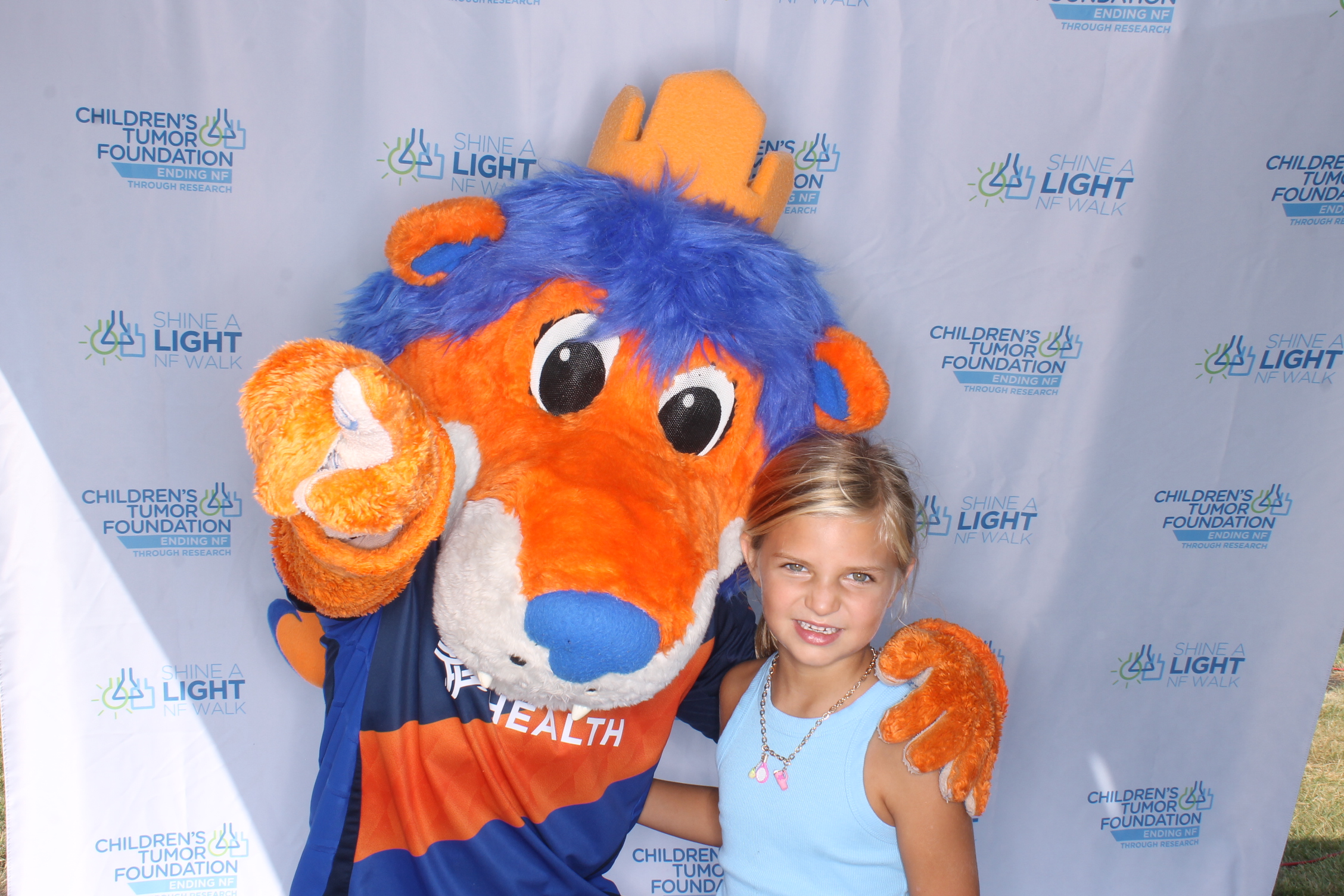 Shine A Light NF Walk 2025 | View more photos from the event at gallery.photoboothcincy.com/u/PhotoBoothCincy/Shine-A-Light-NF-Walk-2025