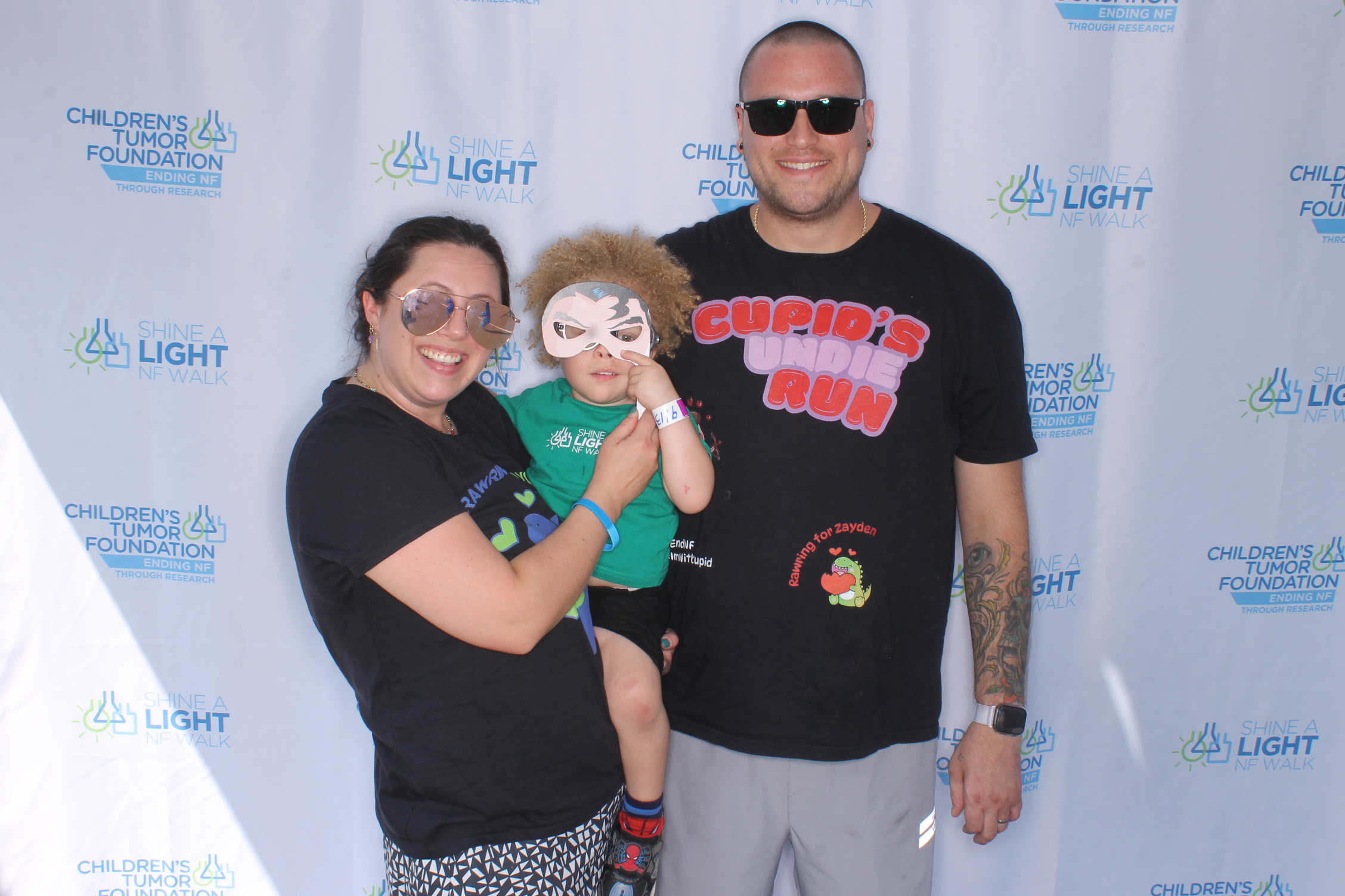 Shine A Light NF Walk 2025 | View more photos from the event at gallery.photoboothcincy.com/u/PhotoBoothCincy/Shine-A-Light-NF-Walk-2025