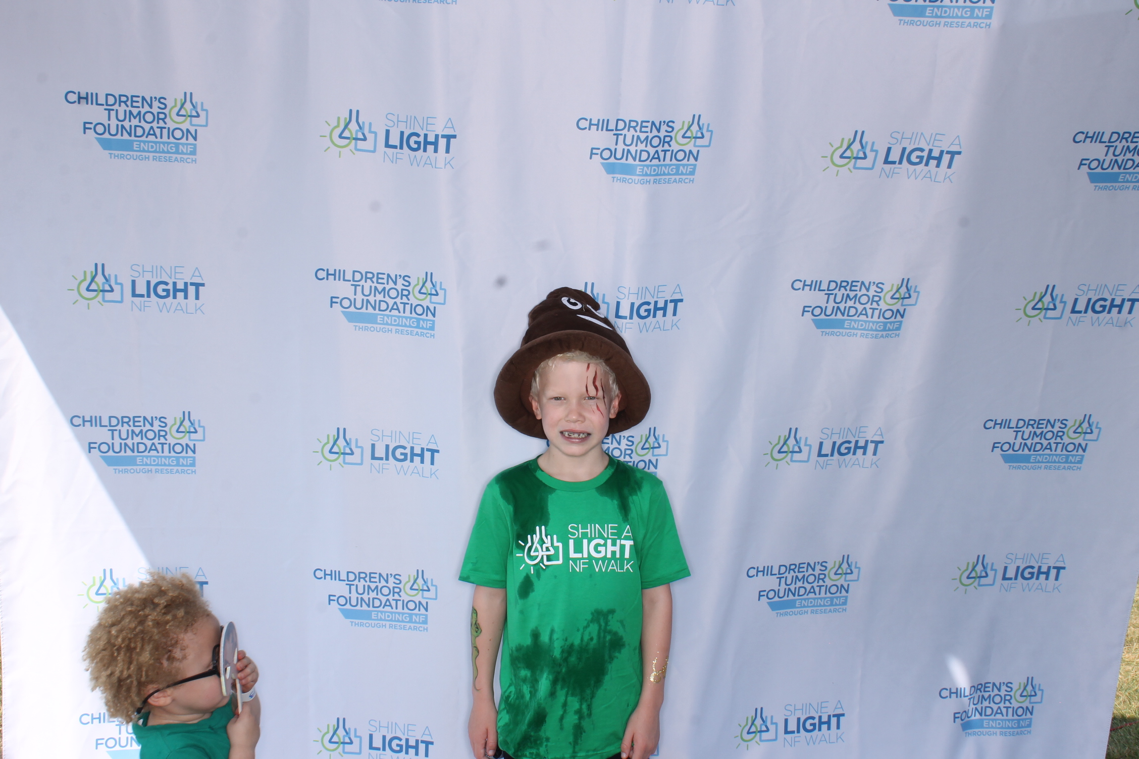 Shine A Light NF Walk 2025 | View more photos from the event at gallery.photoboothcincy.com/u/PhotoBoothCincy/Shine-A-Light-NF-Walk-2025
