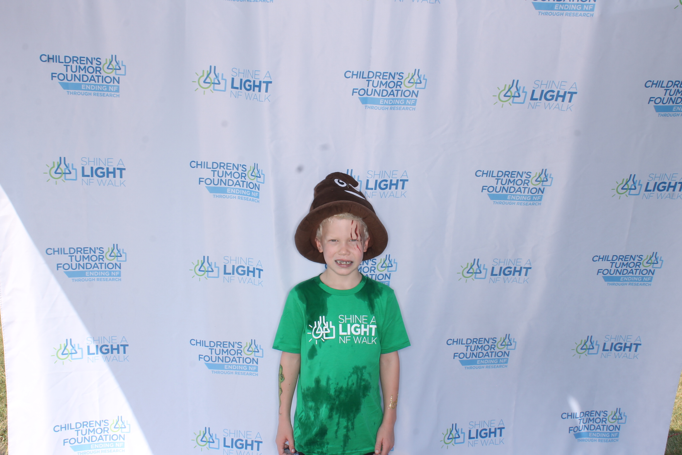 Shine A Light NF Walk 2025 | View more photos from the event at gallery.photoboothcincy.com/u/PhotoBoothCincy/Shine-A-Light-NF-Walk-2025